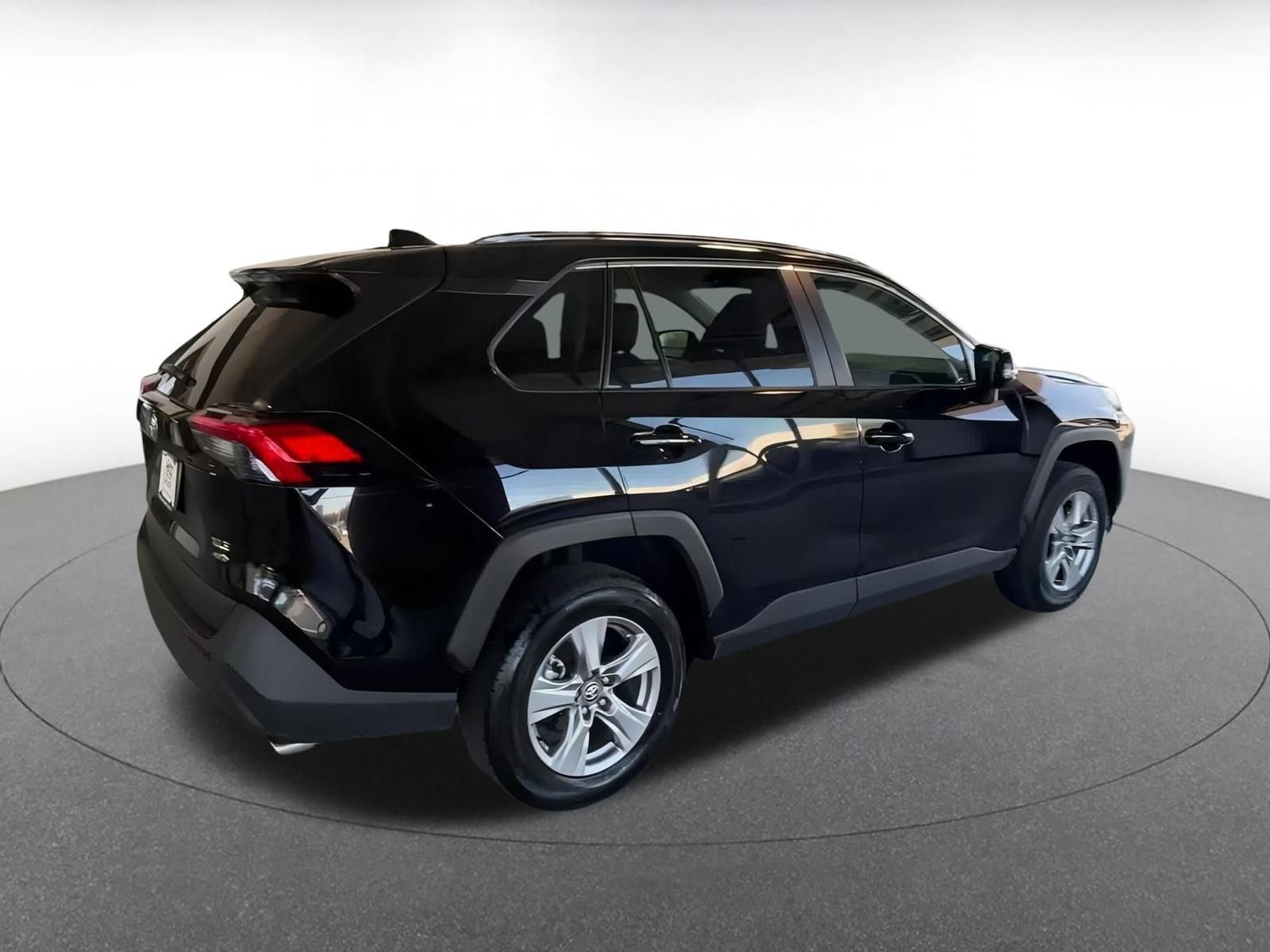 Thumbnail: 2025 Toyota RAV4 - 15