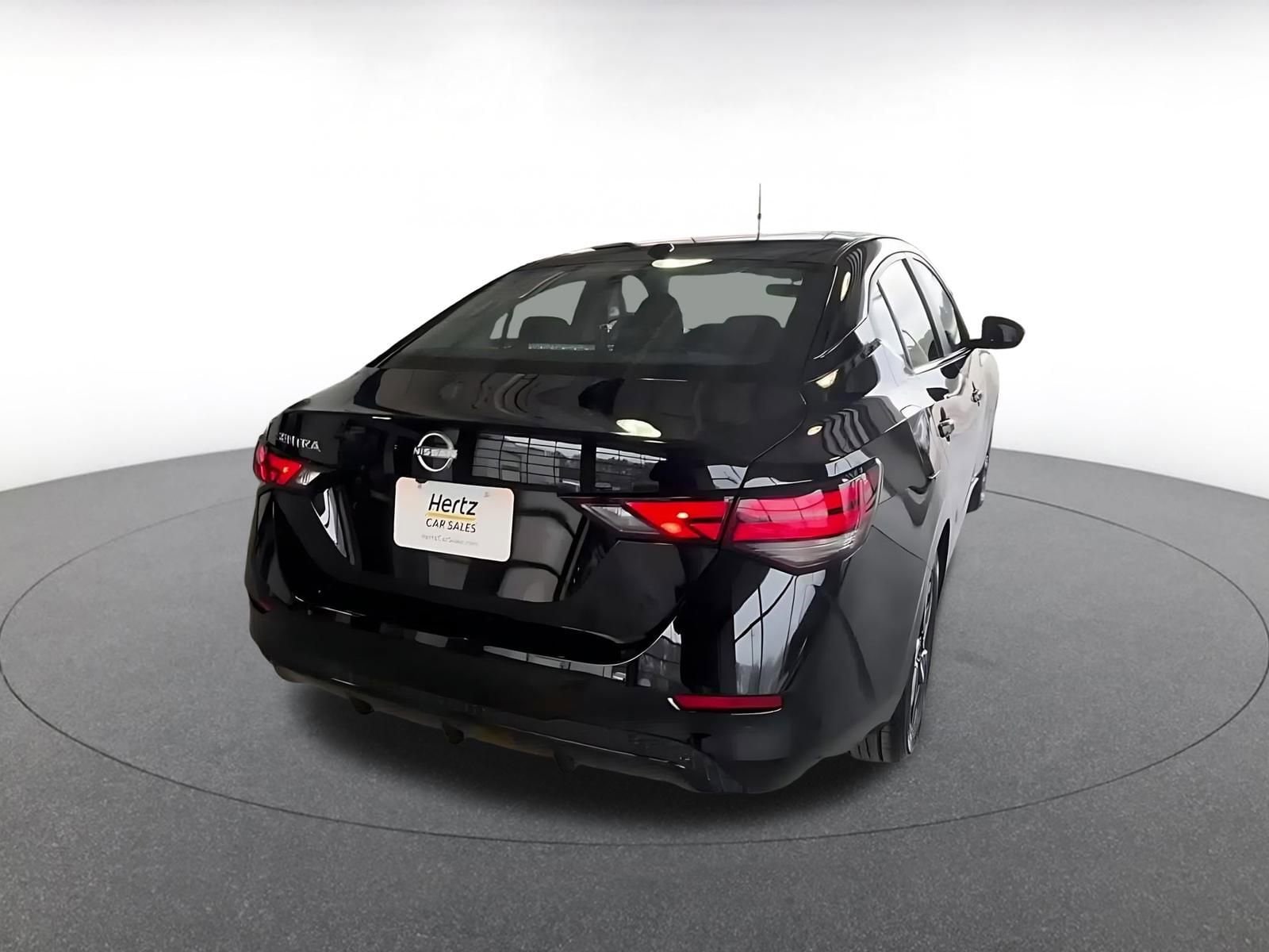 Thumbnail: 2025 Nissan Sentra - 11