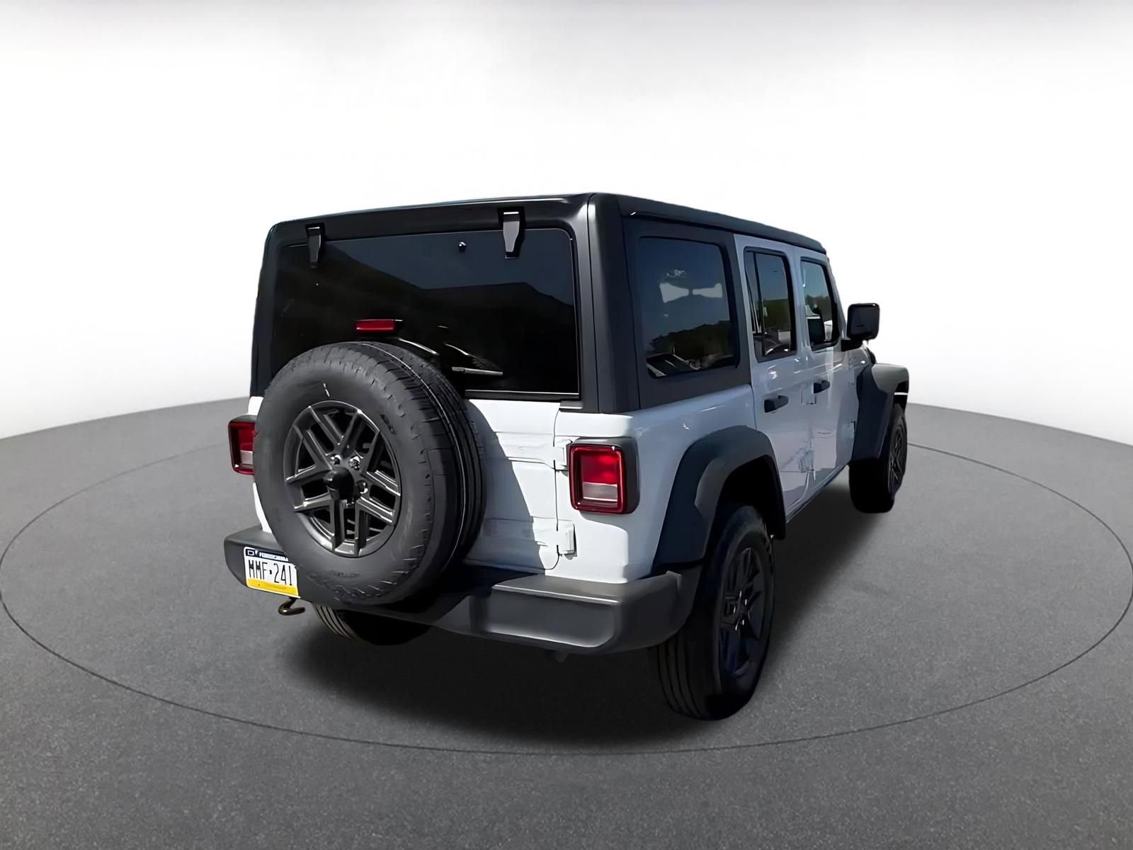 Thumbnail: 2025 Jeep Wrangler - 13