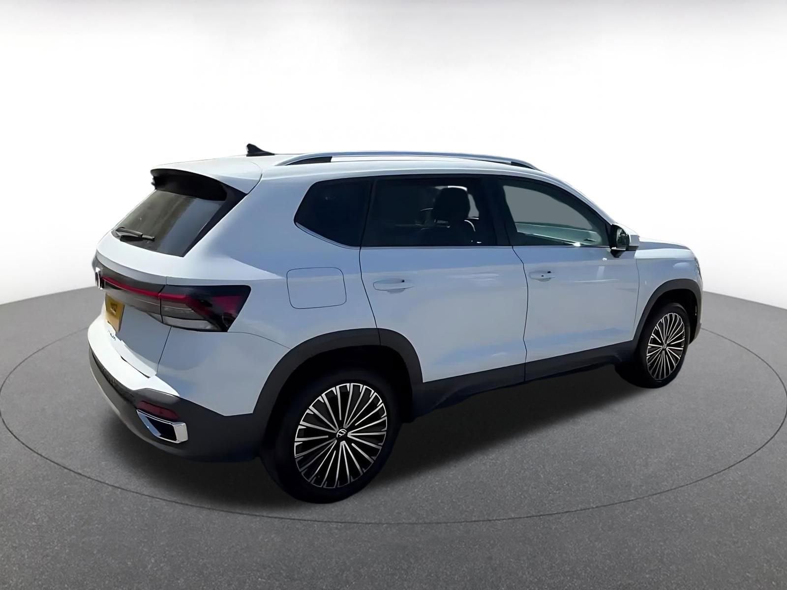 Thumbnail: 2025 Volkswagen Taos - 15