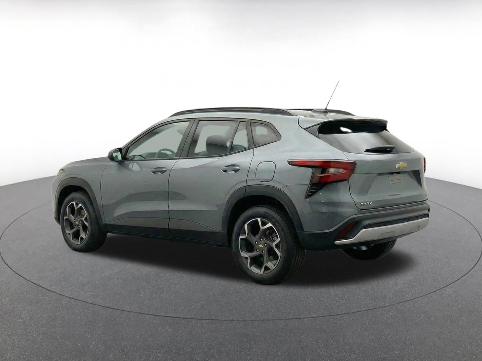 Thumbnail: 2025 Chevrolet Trax - 6