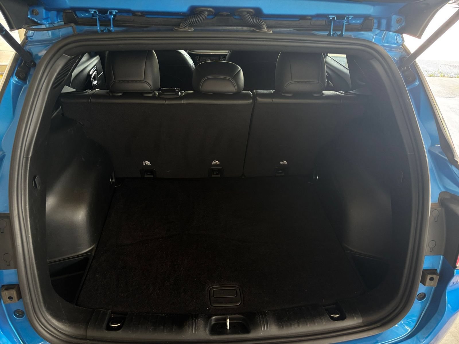Thumbnail: 2025 Jeep Compass - 32