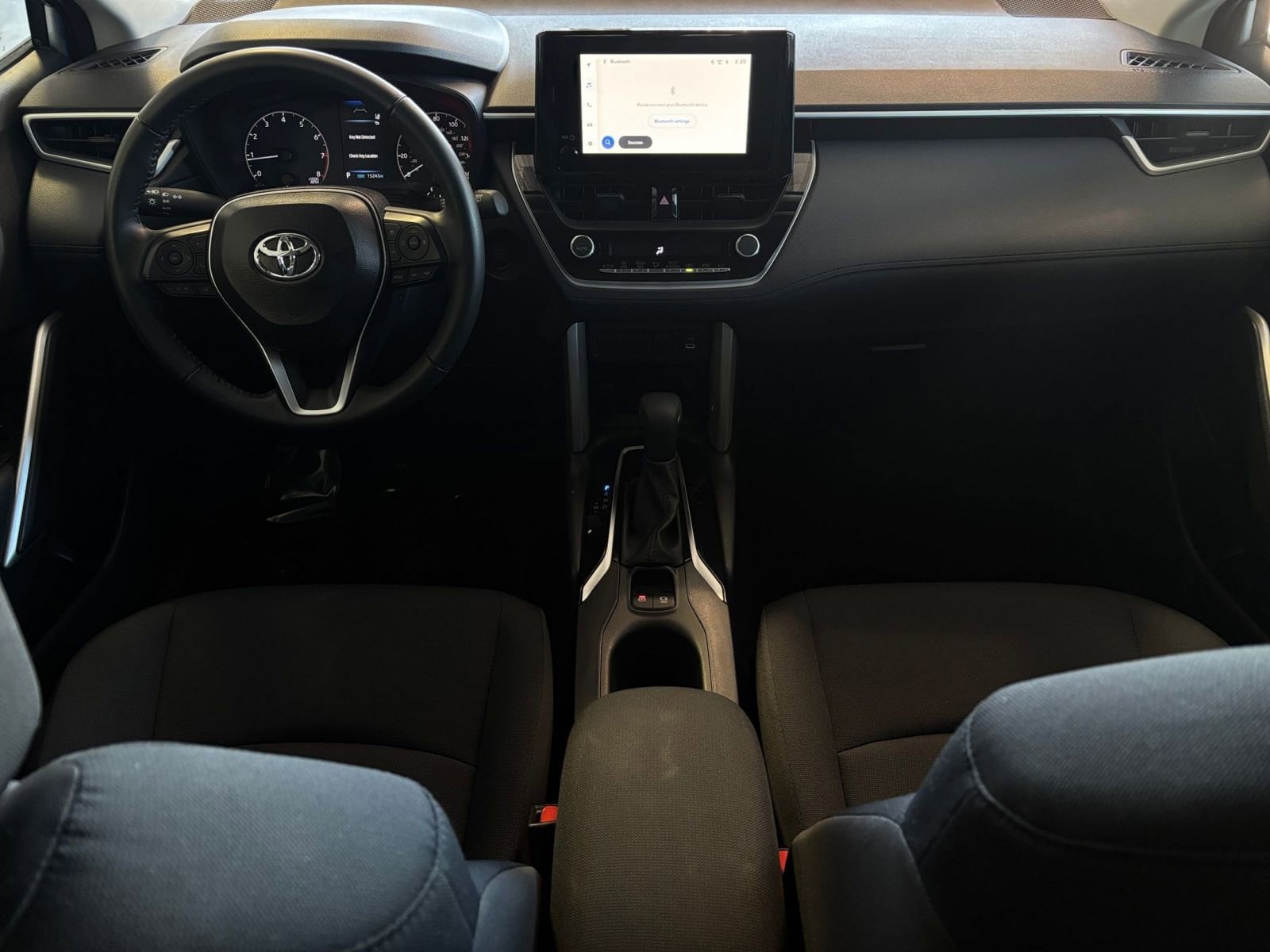 Thumbnail: 2025 Toyota Corolla Cross - 32