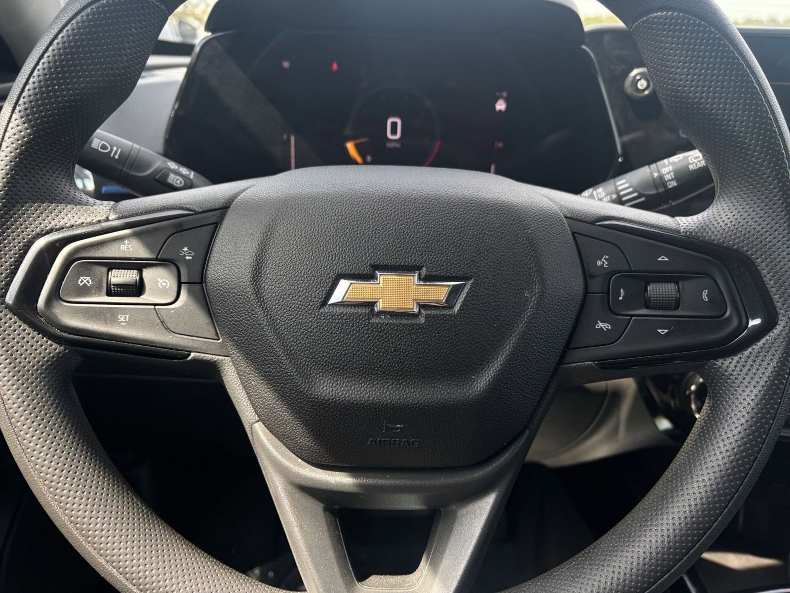 Thumbnail: 2025 Chevrolet Trax - 27