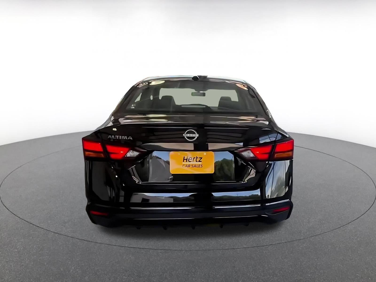 Thumbnail: 2025 Nissan Altima - 12