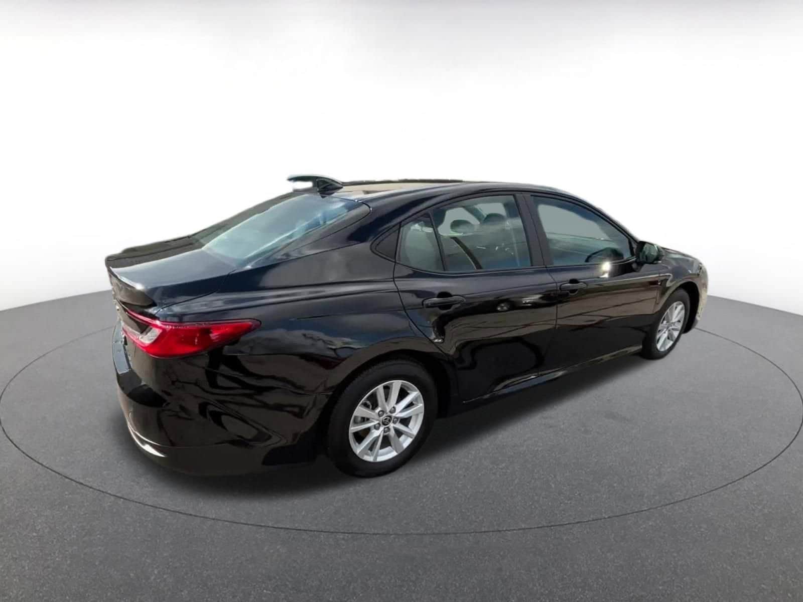 Thumbnail: 2025 Toyota Camry - 15