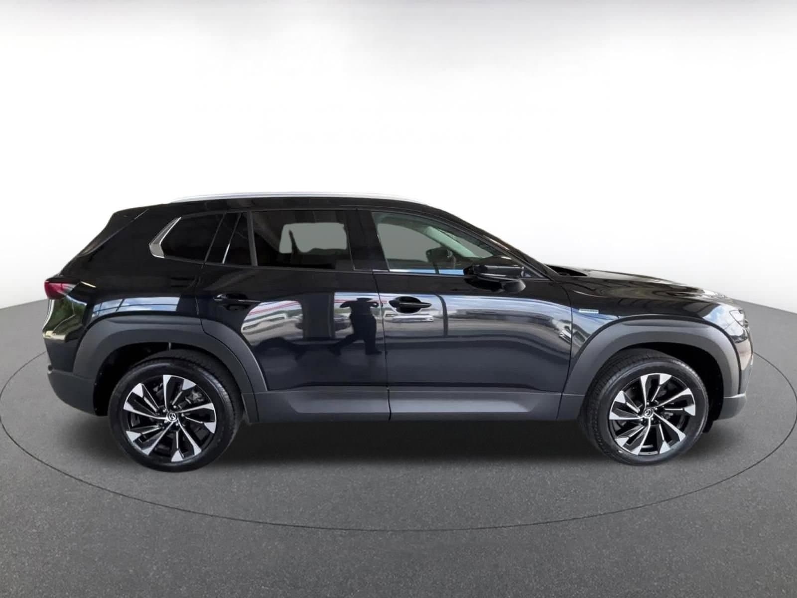 Thumbnail: 2025 Mazda CX-50 - 22