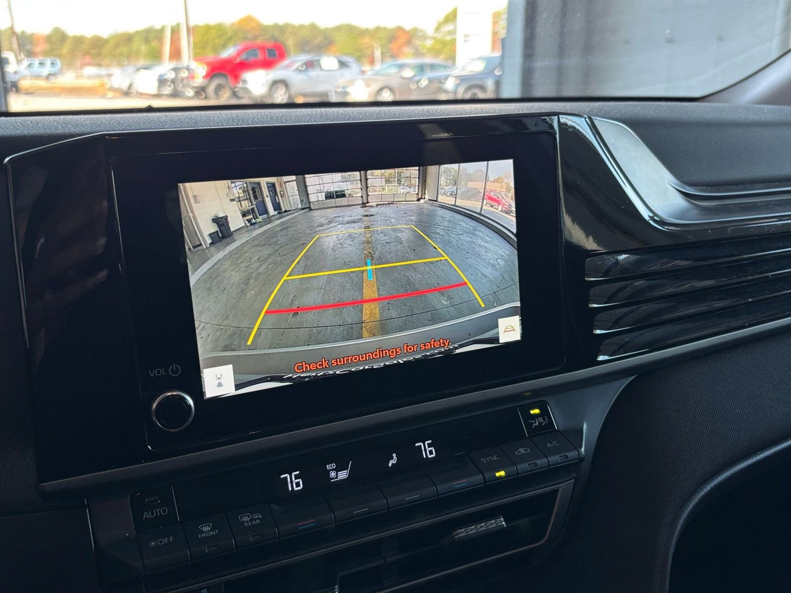 Thumbnail: 2025 Toyota Camry - 17