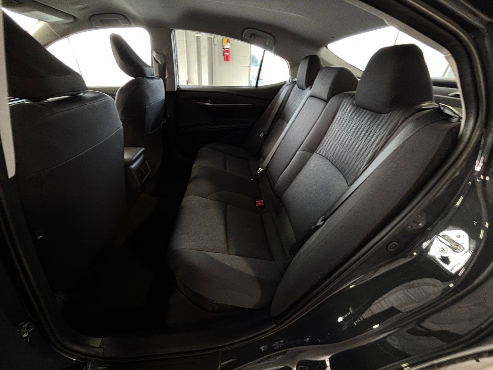 Thumbnail: 2025 Toyota Camry - 30