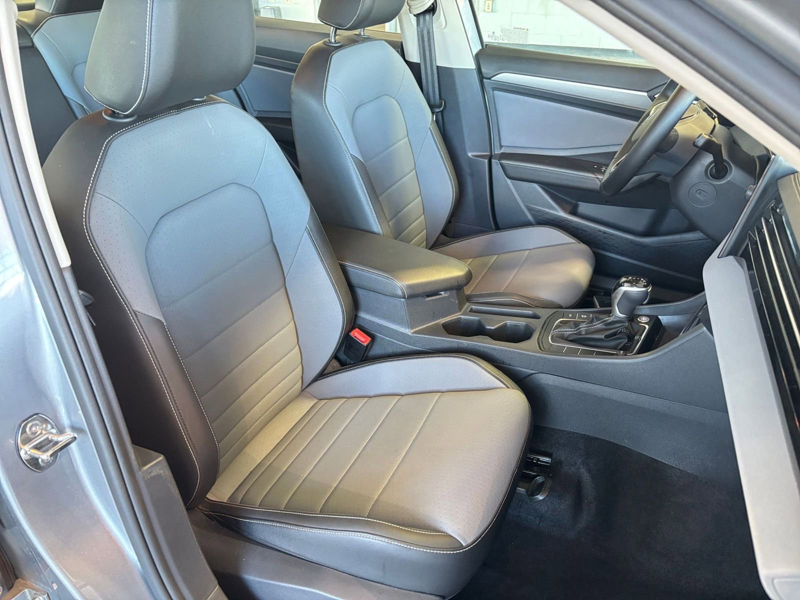 Thumbnail: 2025 Volkswagen Jetta - 35