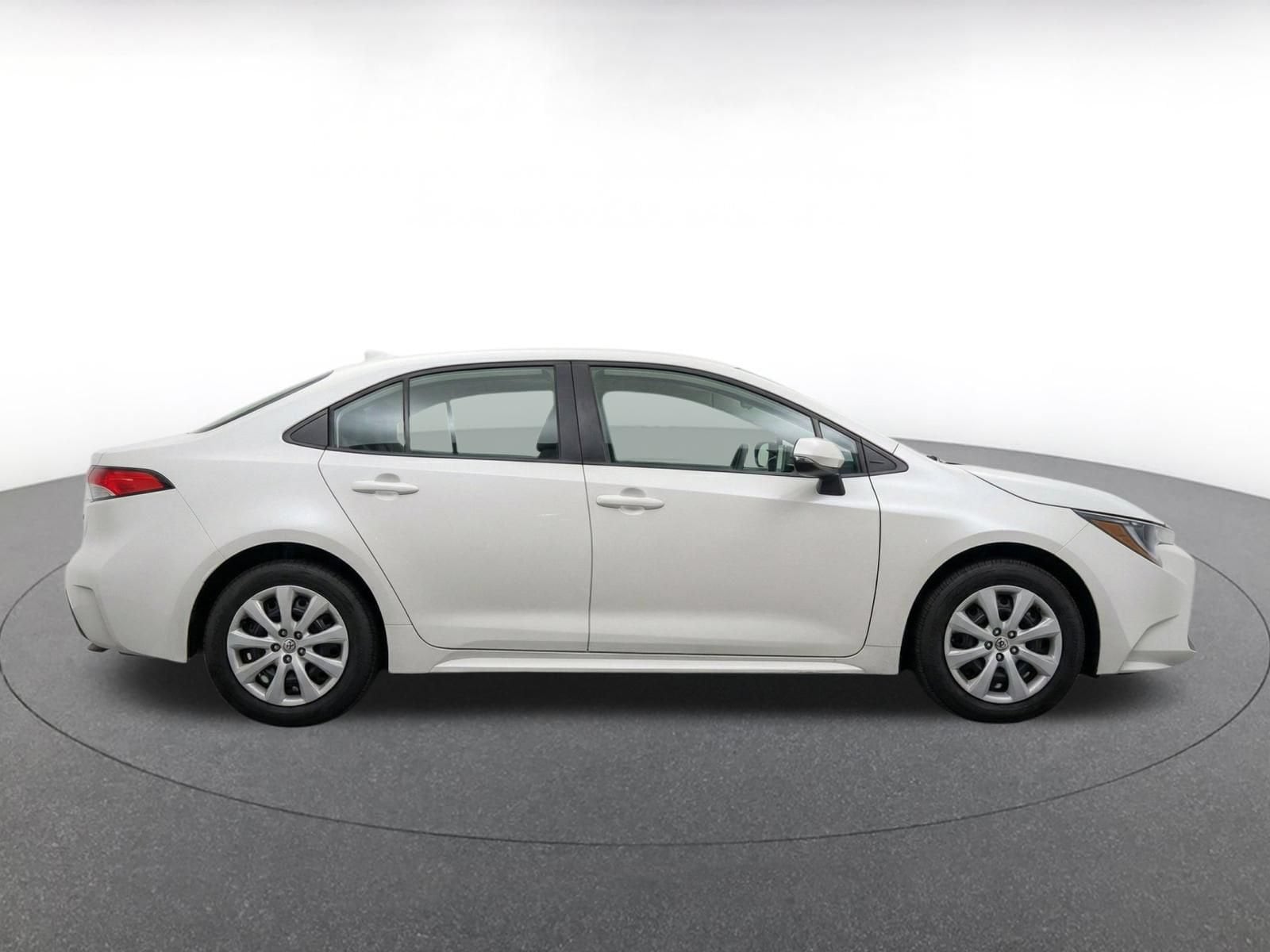 Thumbnail: 2025 Toyota Corolla - 13