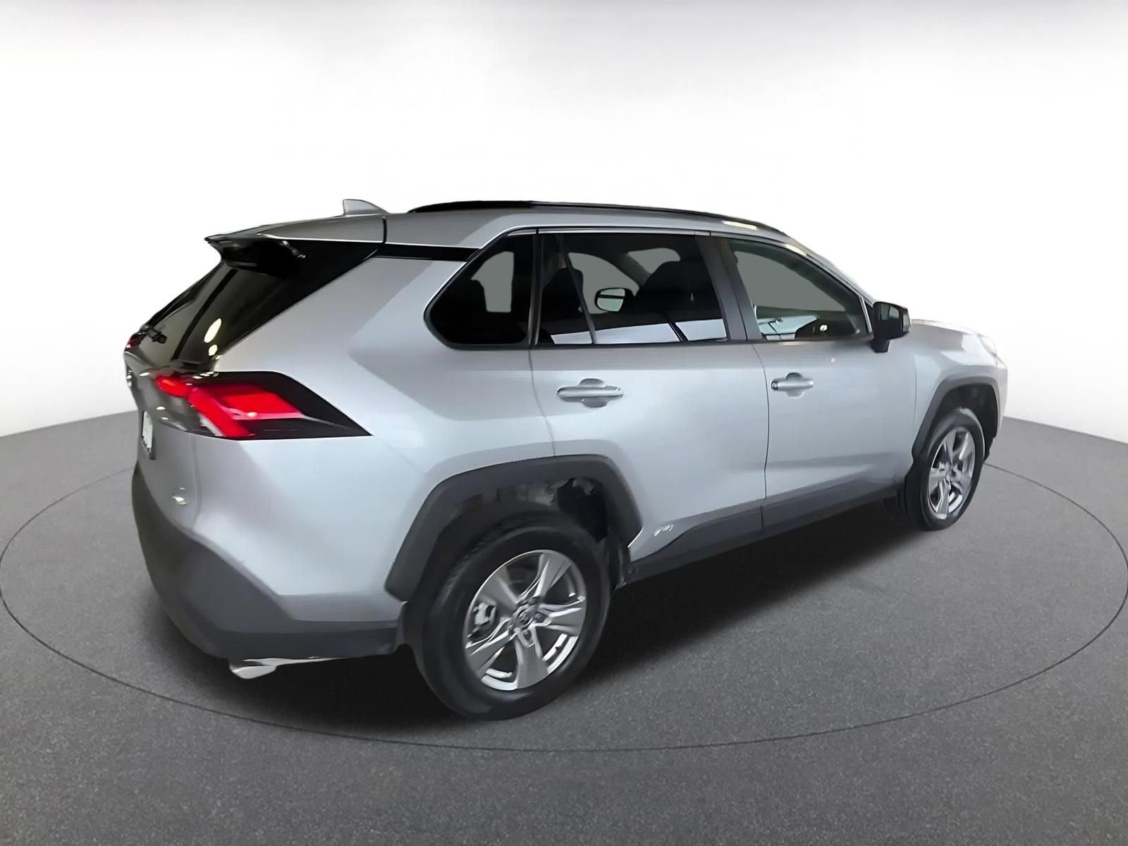 Thumbnail: 2025 Toyota RAV4 - 15