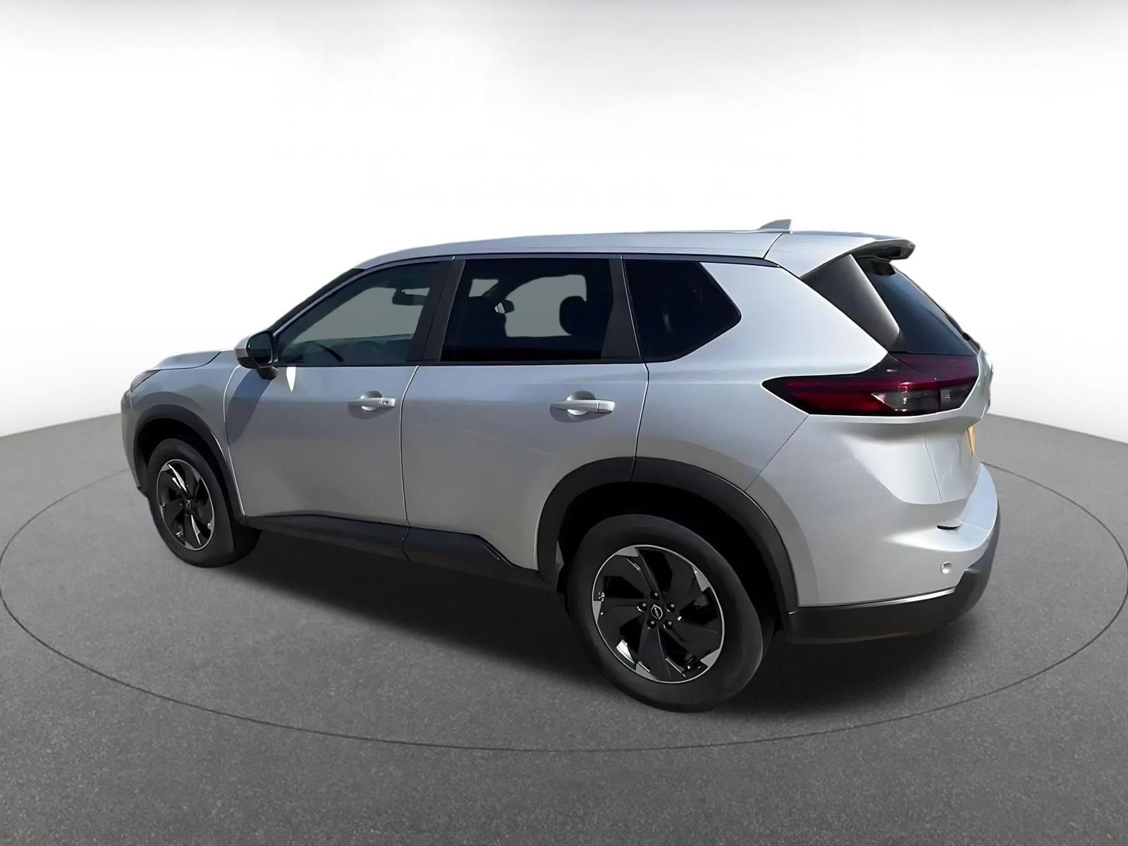 Thumbnail: 2025 Nissan Rogue - 15