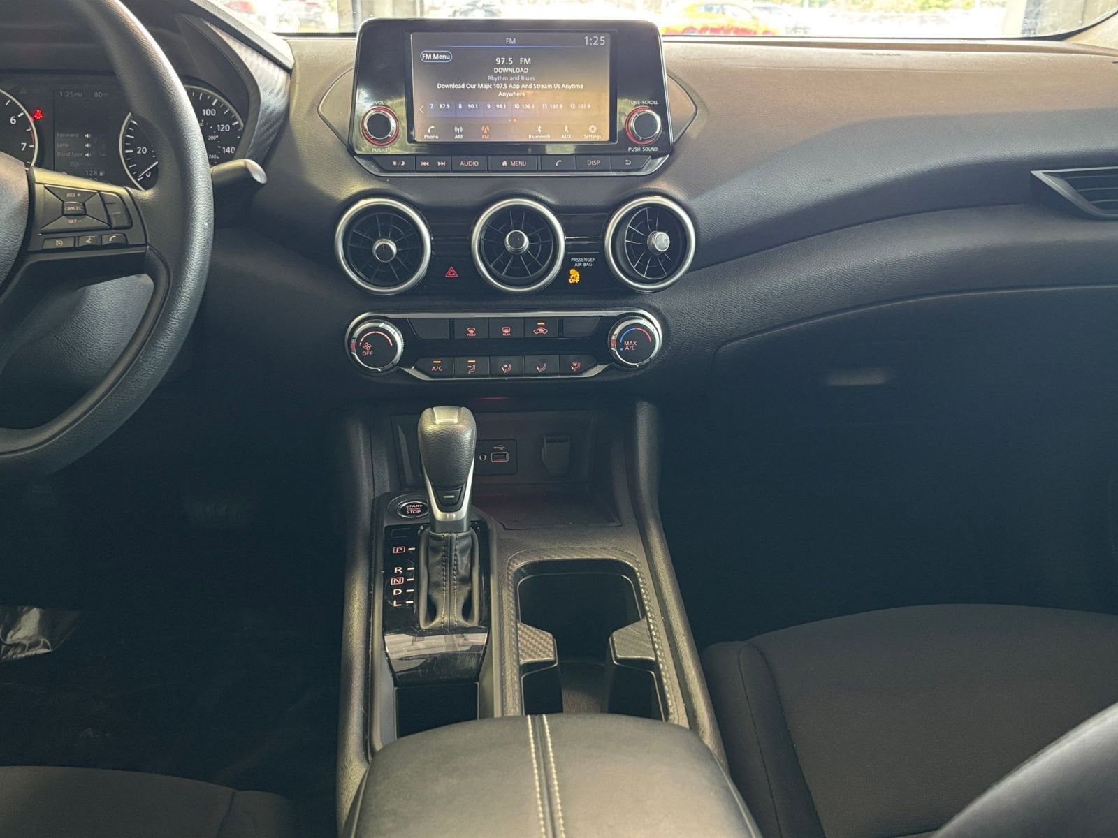 Thumbnail: 2024 Nissan Sentra - 18