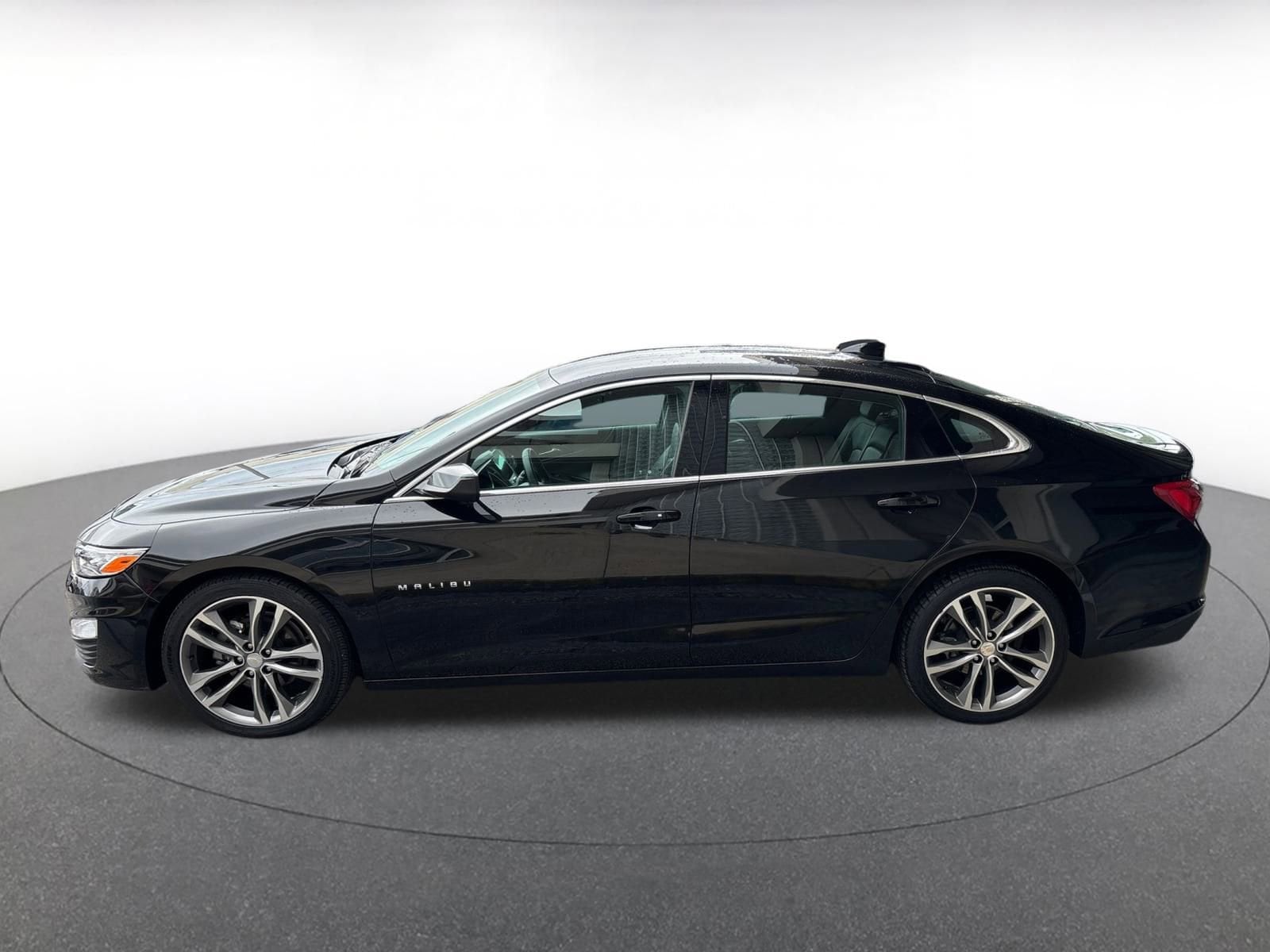 Thumbnail: 2024 Chevrolet Malibu - 16