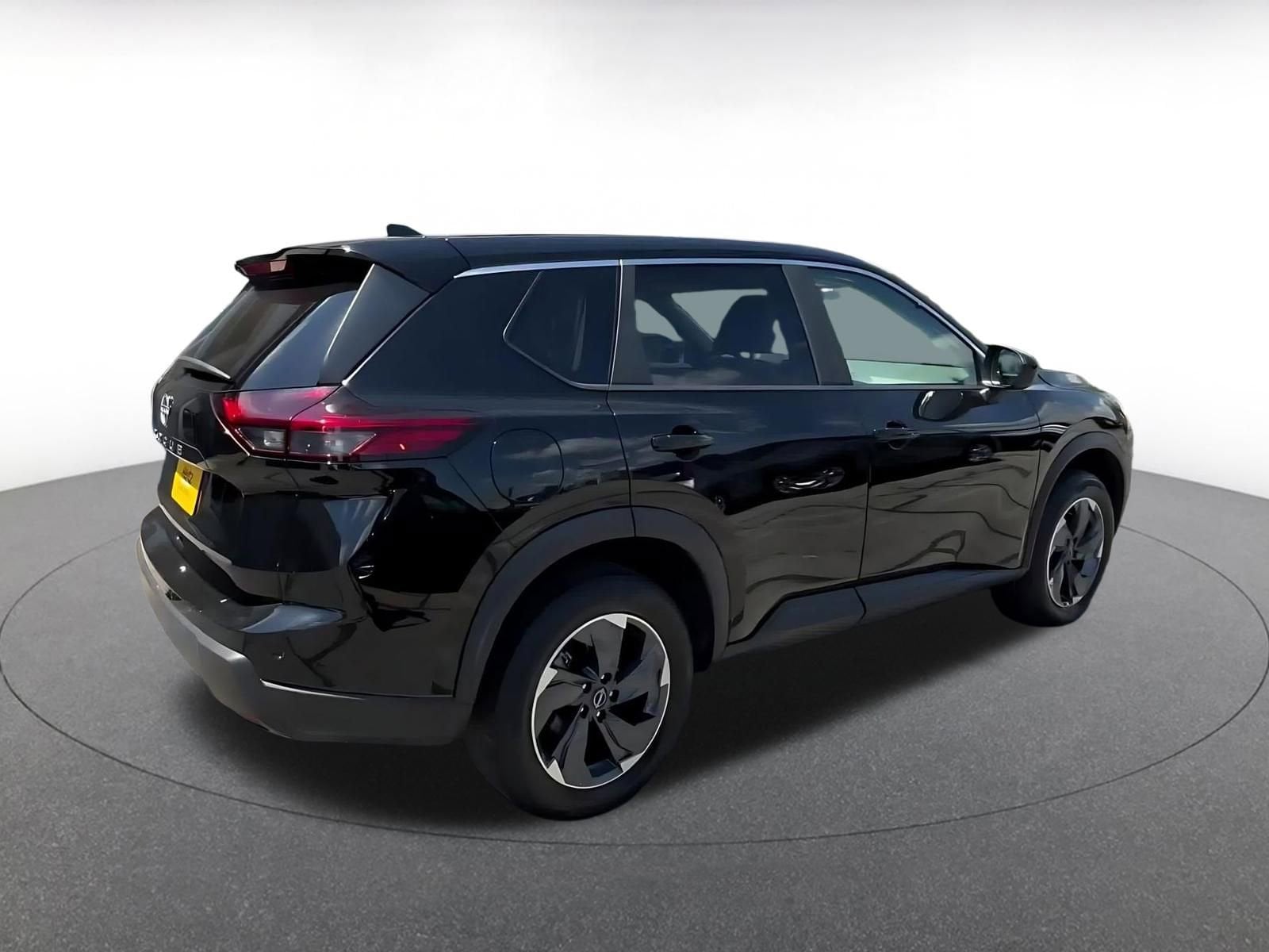 Thumbnail: 2025 Nissan Rogue - 15
