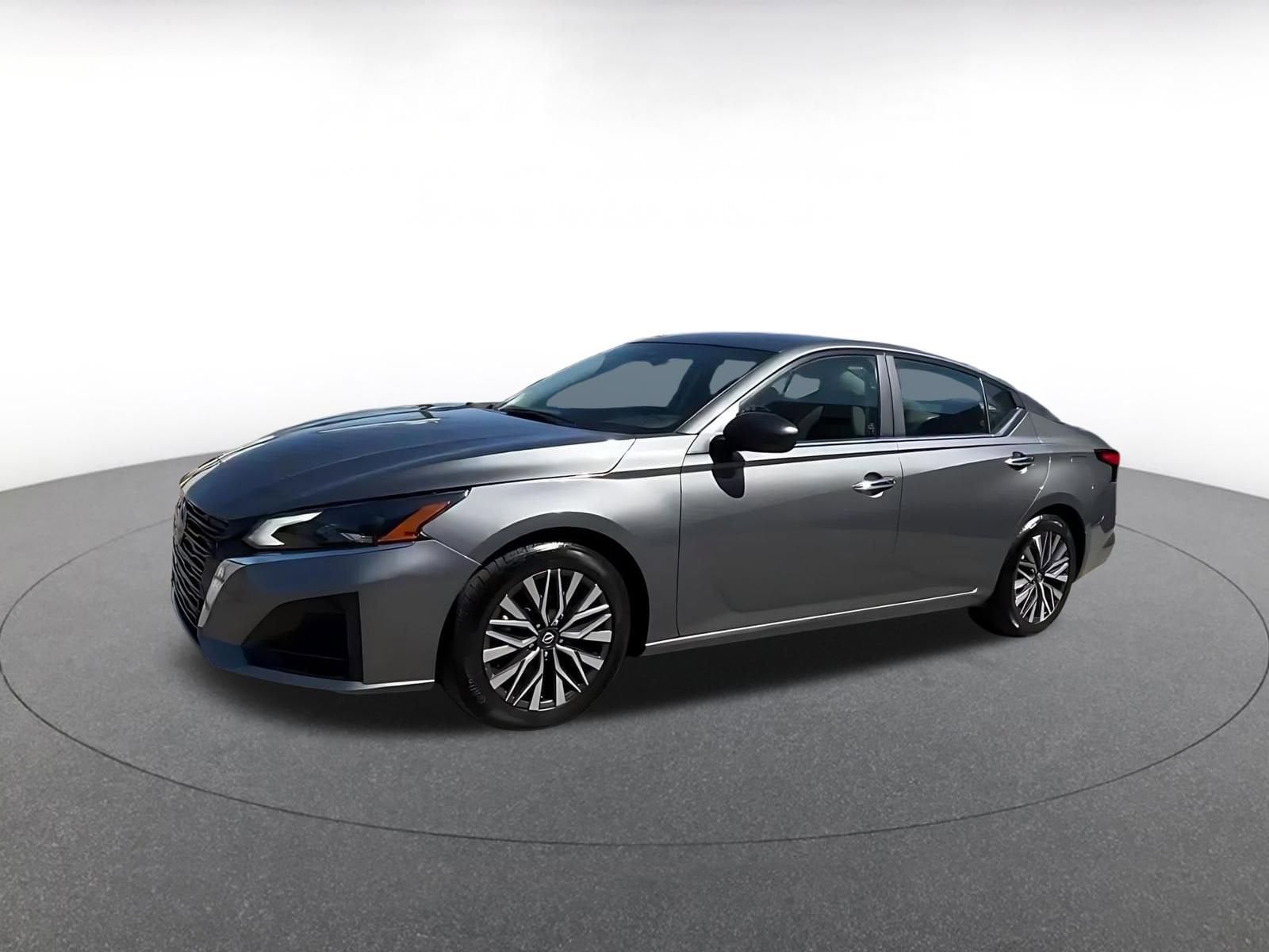 Thumbnail: 2025 Nissan Altima - 12