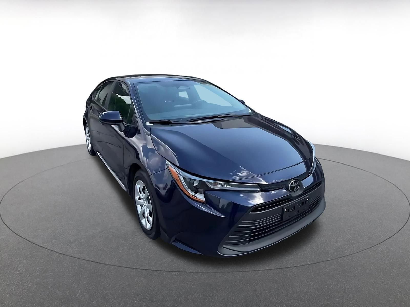 Thumbnail: 2025 Toyota Corolla - 3