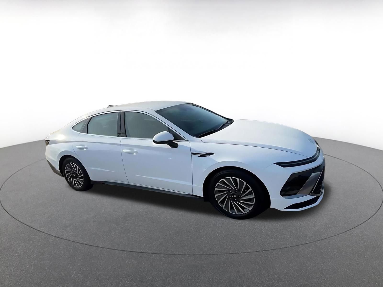 Thumbnail: 2025 Hyundai Sonata - 2