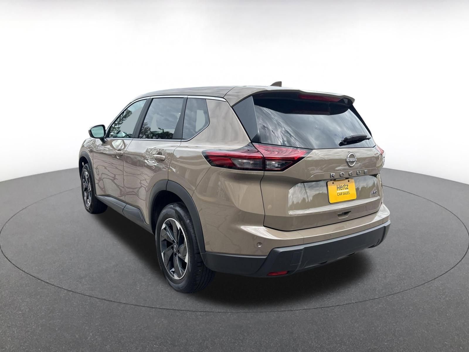 Thumbnail: 2025 Nissan Rogue - 12