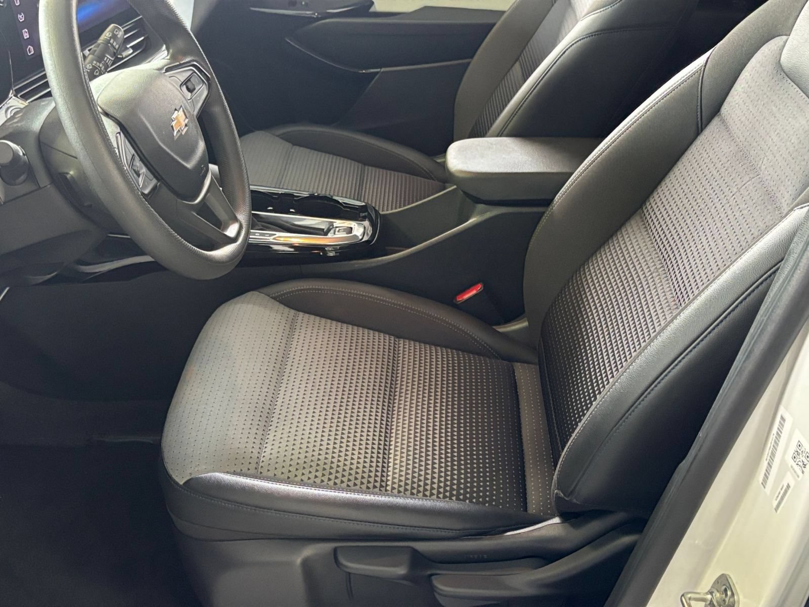 Thumbnail: 2025 Chevrolet Trax - 27