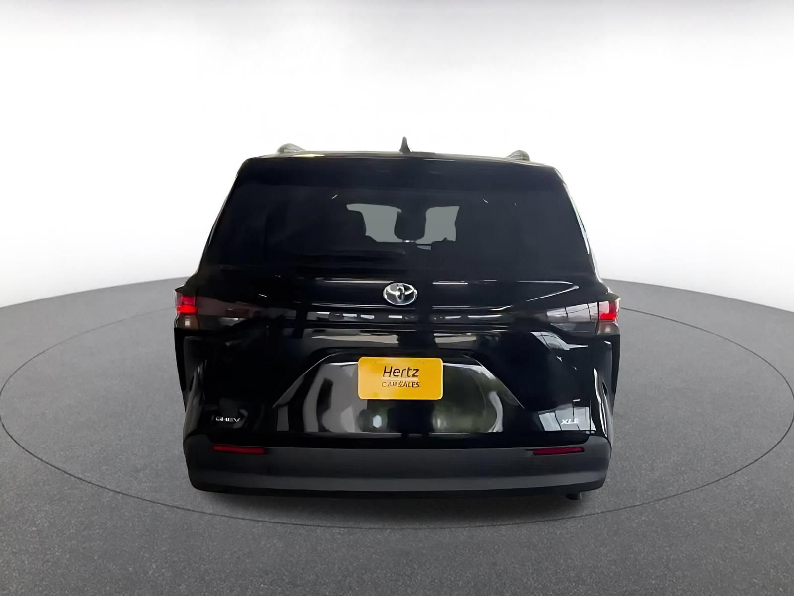 Thumbnail: 2025 Toyota Sienna - 12