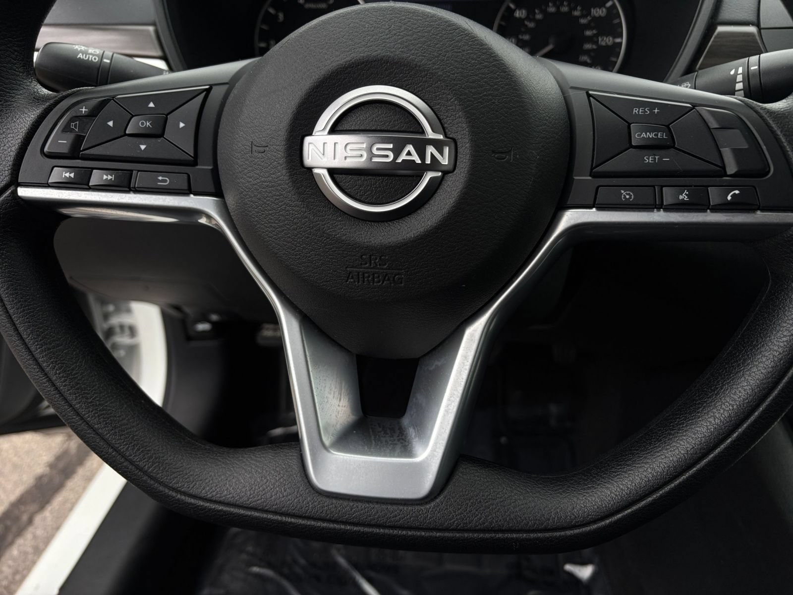 Thumbnail: 2025 Nissan Altima - 24