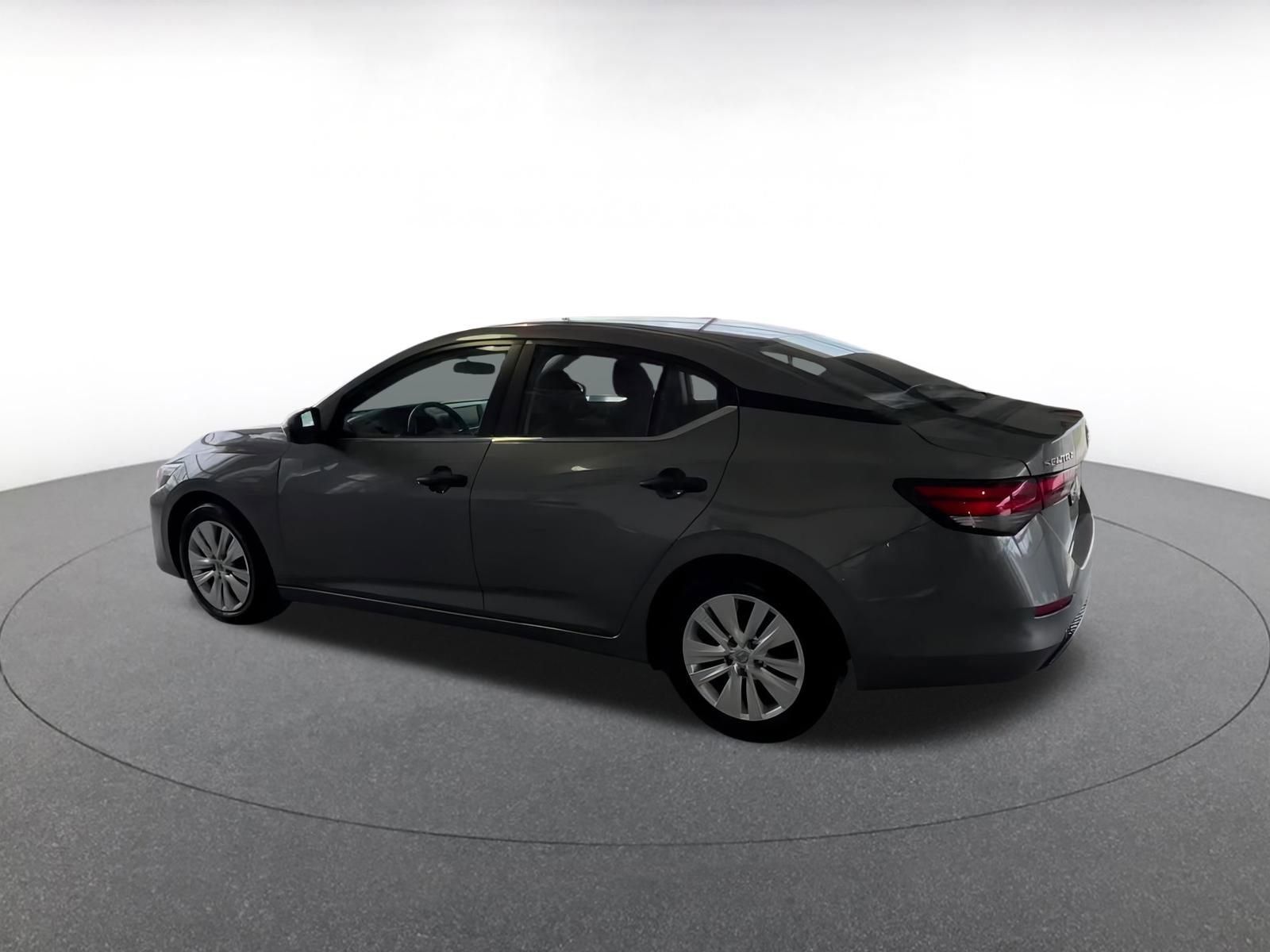 Thumbnail: 2024 Nissan Sentra - 10