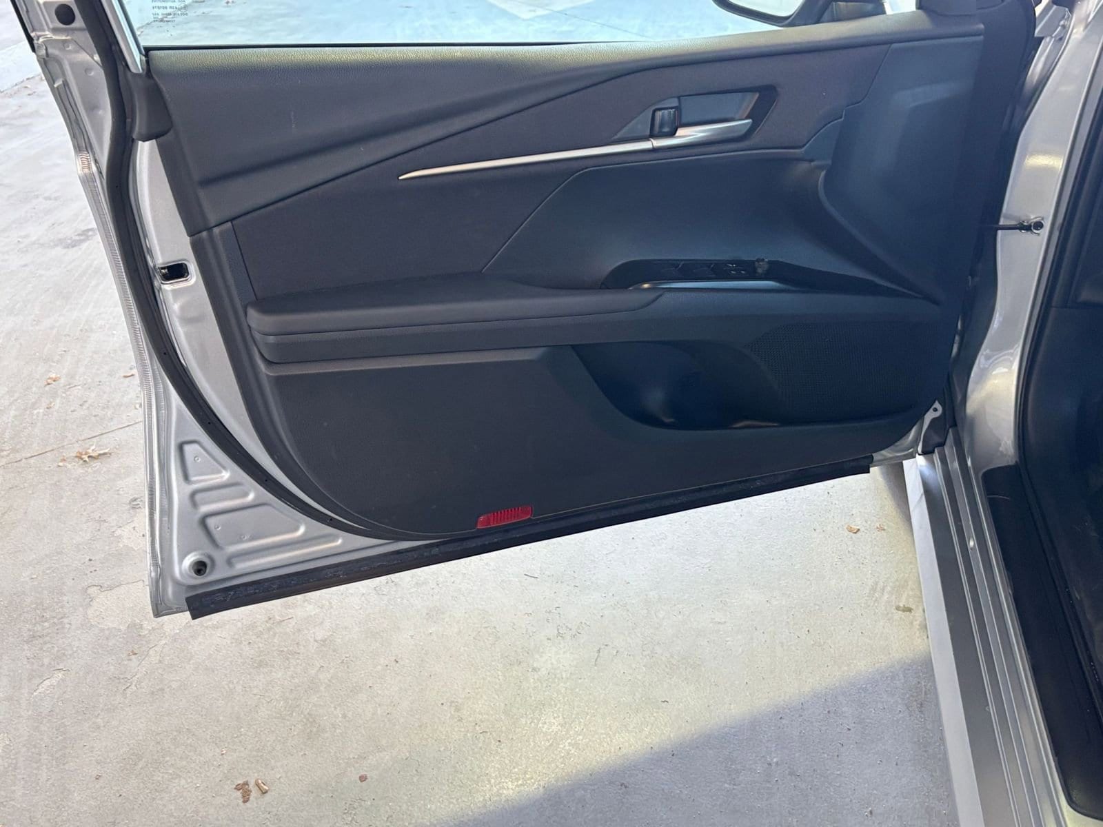 Thumbnail: 2025 Toyota Camry - 20