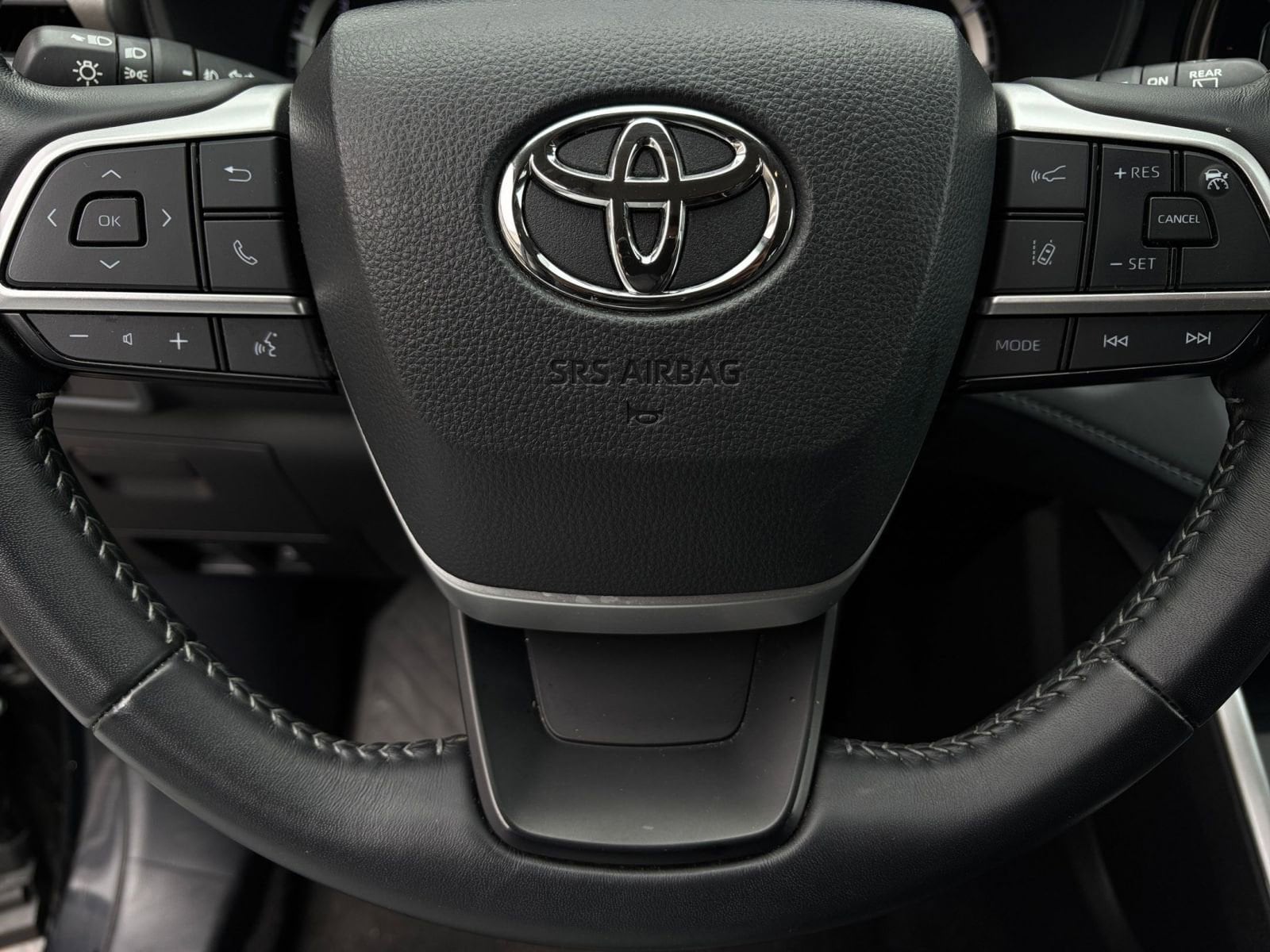 Thumbnail: 2025 Toyota Highlander - 34