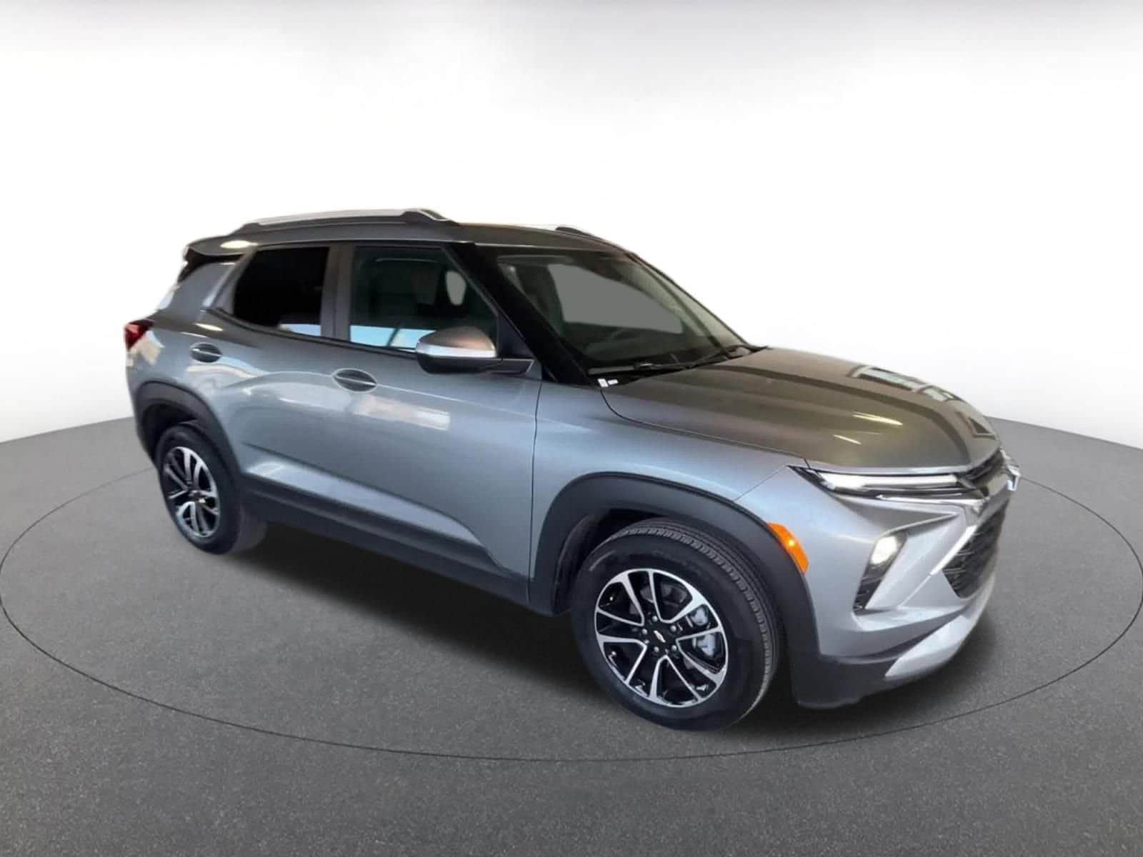 Thumbnail: 2025 Chevrolet TrailBlazer - 2