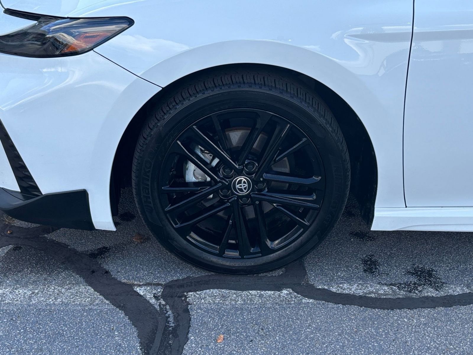 Thumbnail: 2025 Toyota Camry - 30