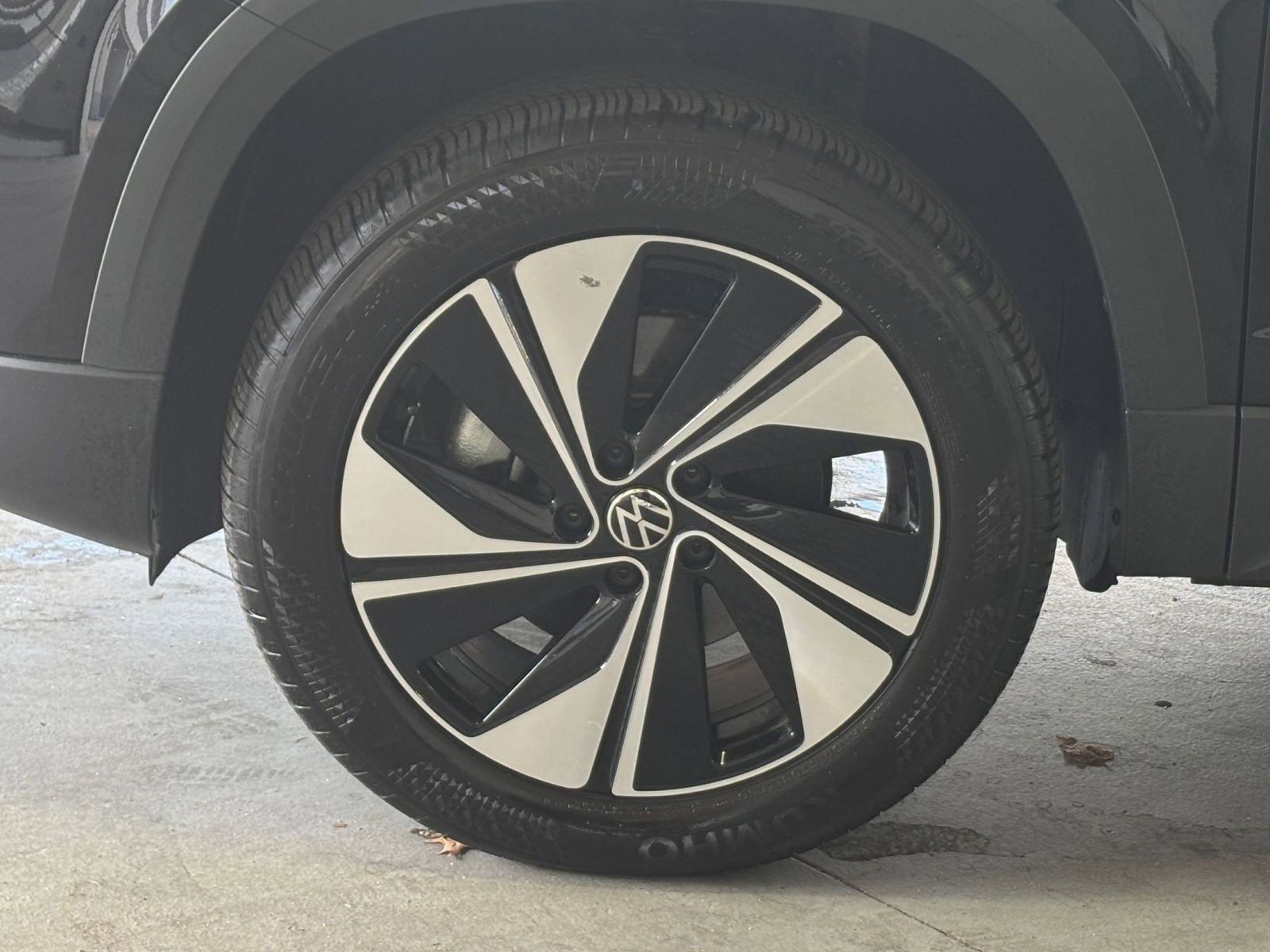 Thumbnail: 2025 Volkswagen Taos - 30