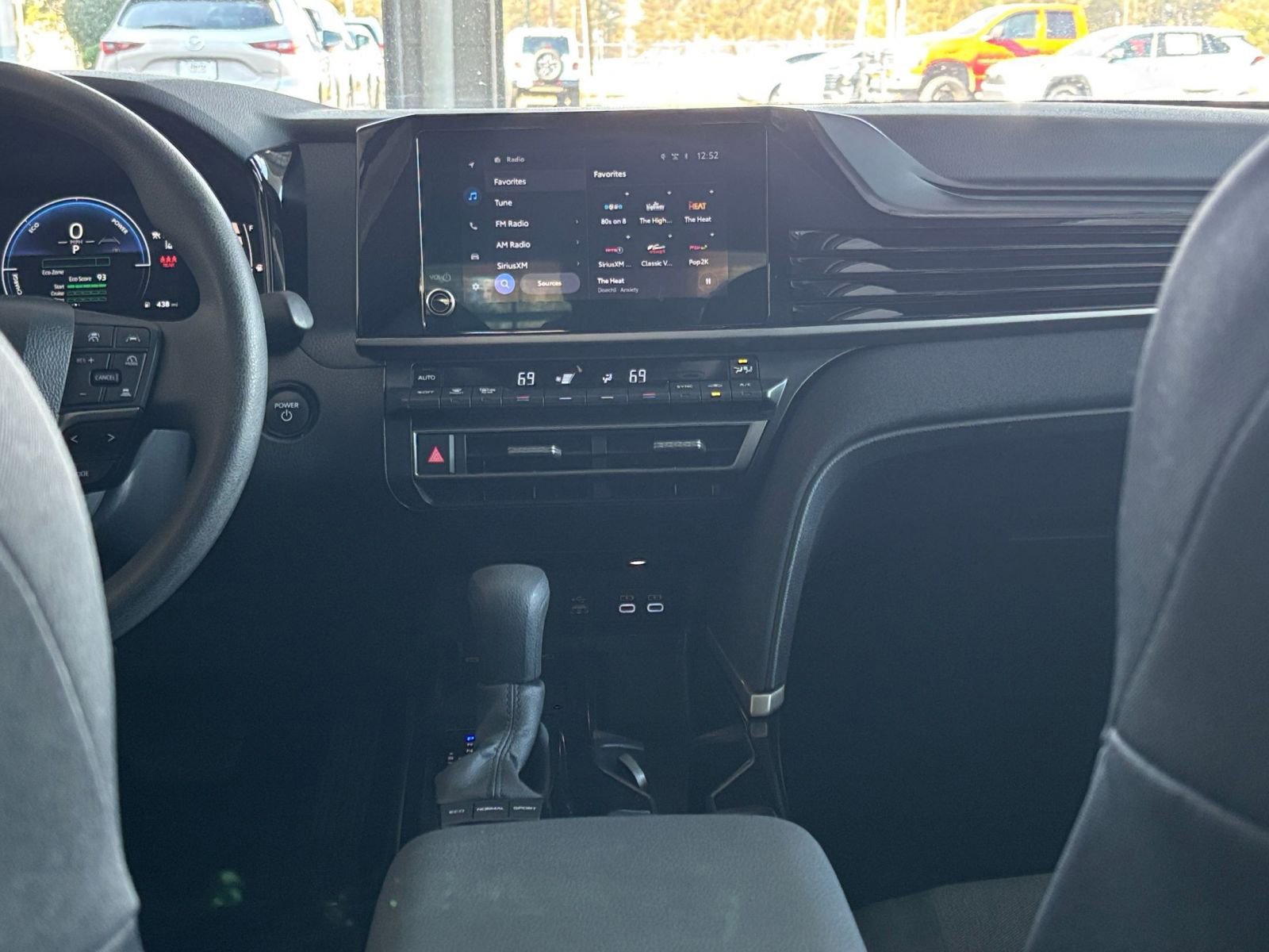 Thumbnail: 2025 Toyota Camry - 25