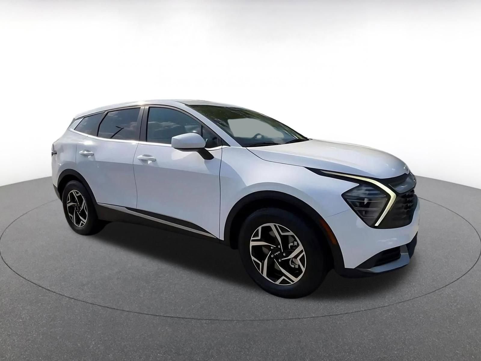 Thumbnail: 2025 Kia Sportage - 2