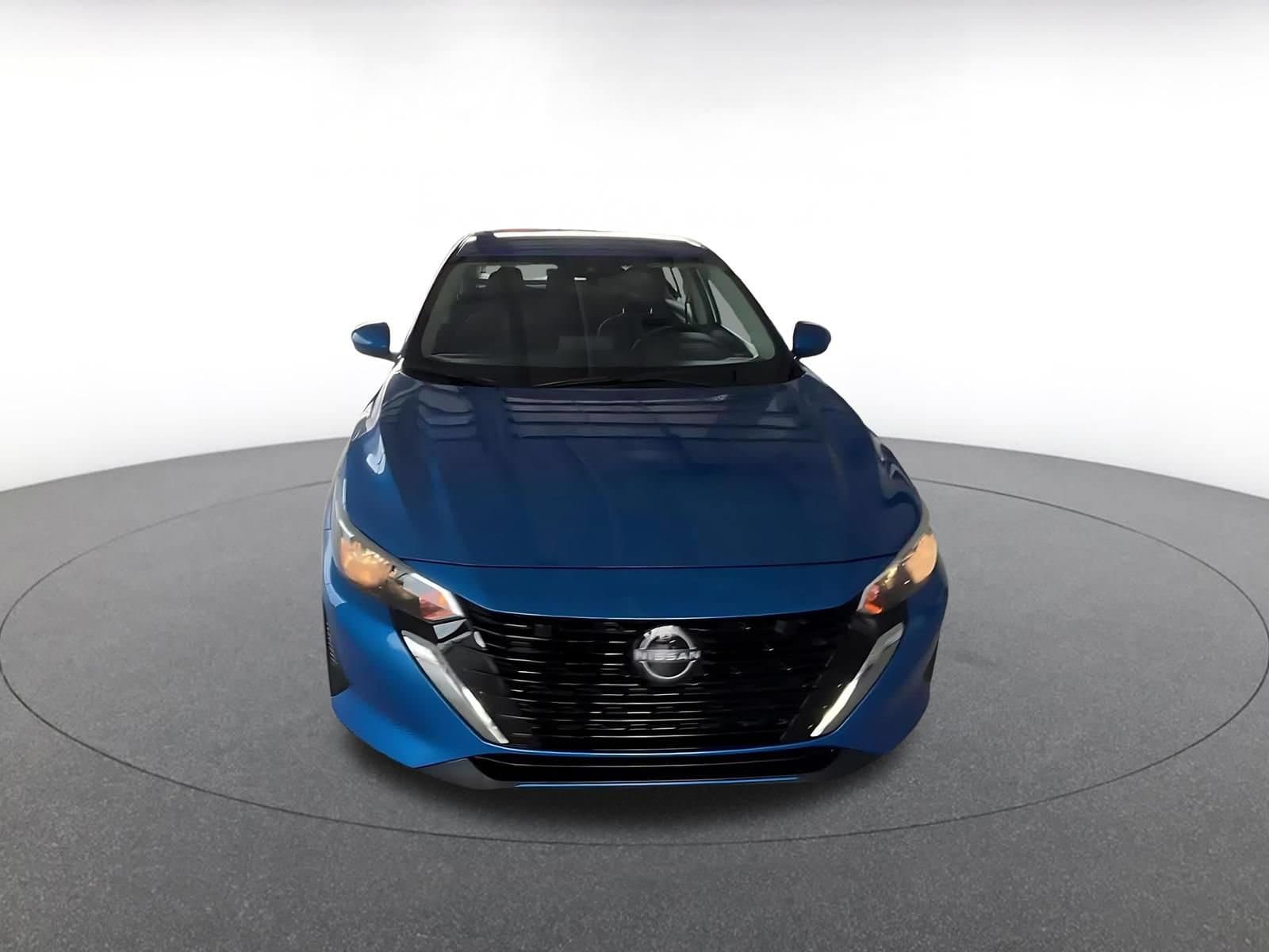 Thumbnail: 2025 Nissan Sentra - 5