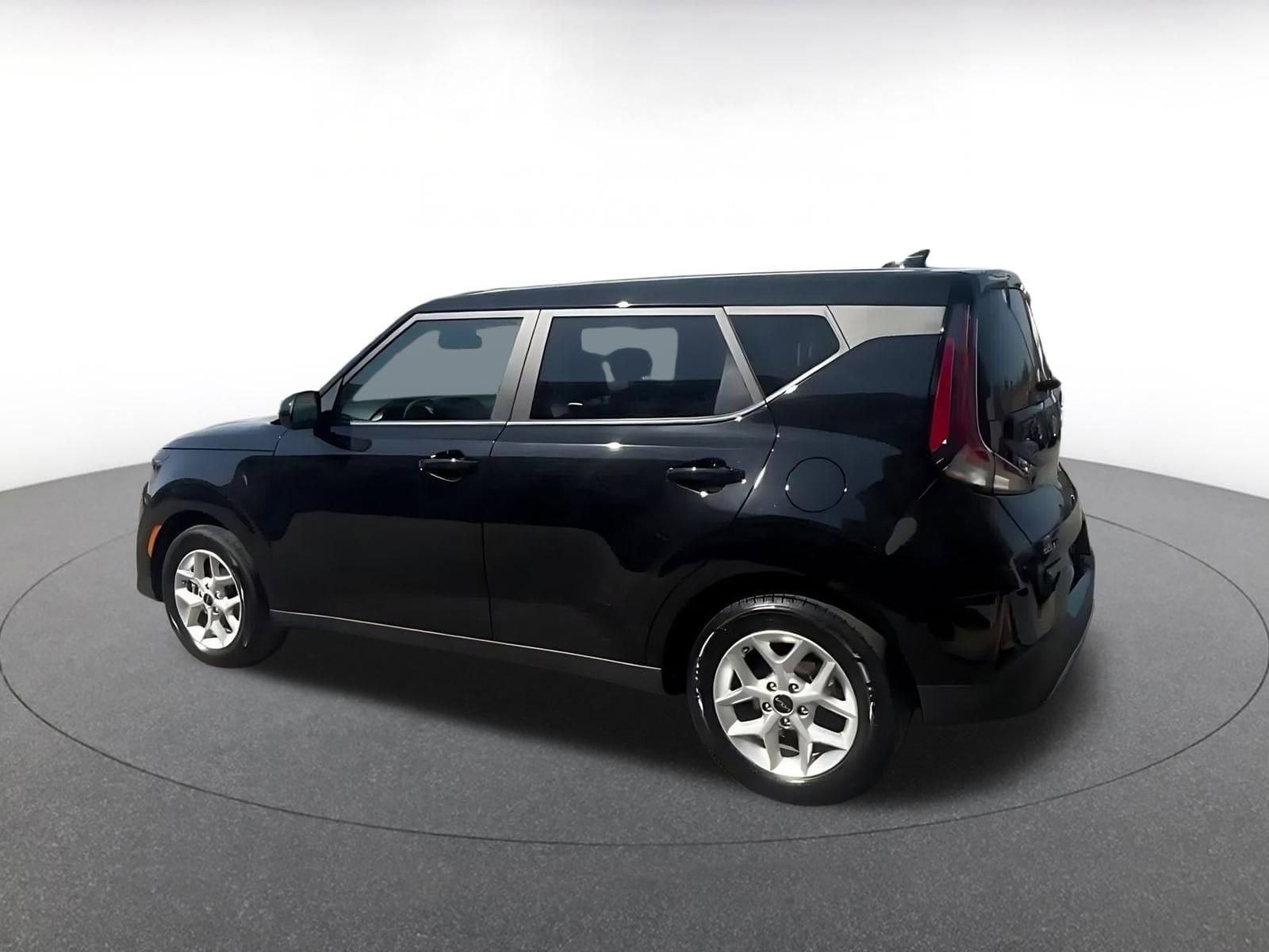 Thumbnail: 2025 Kia Soul - 10