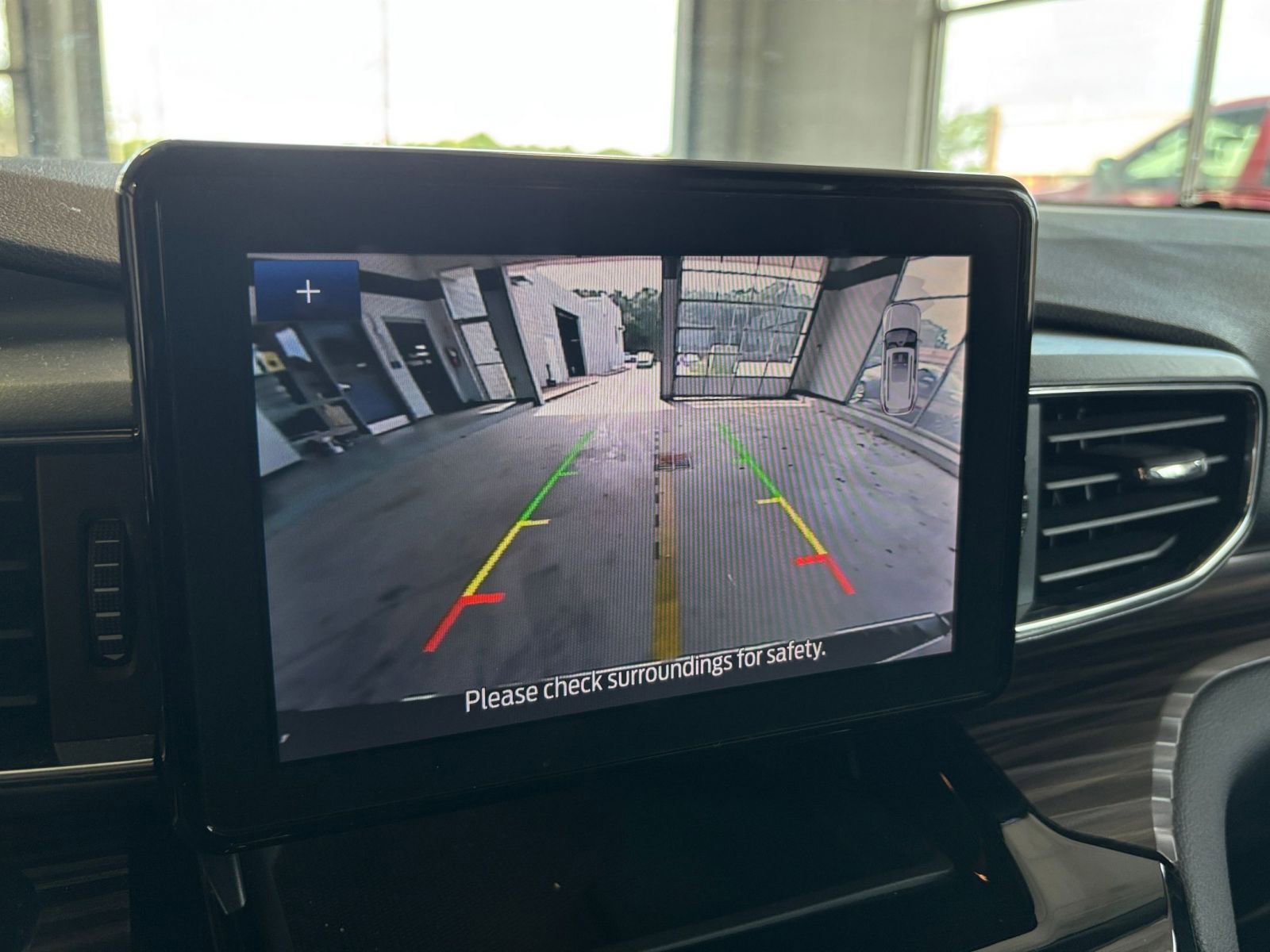 Thumbnail: 2024 Ford Explorer - 33