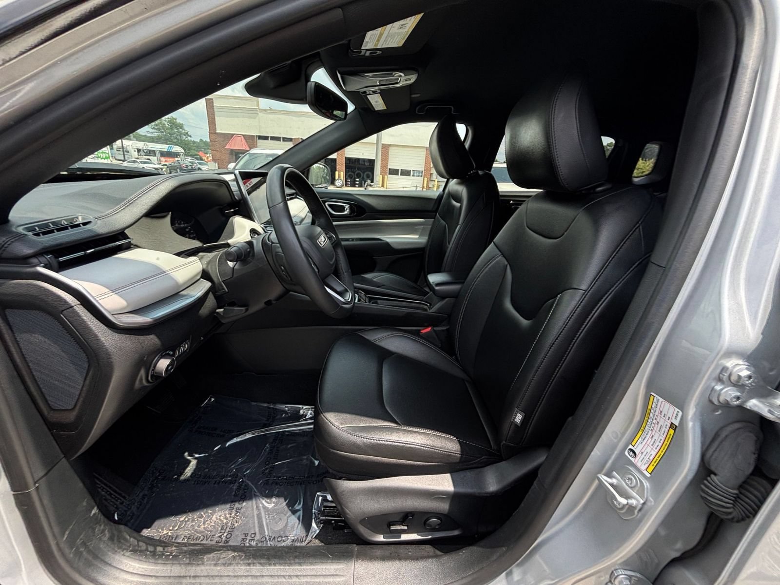 Thumbnail: 2025 Jeep Compass - 28