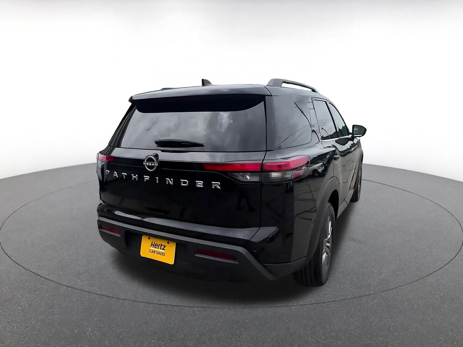 Thumbnail: 2025 Nissan Pathfinder - 13
