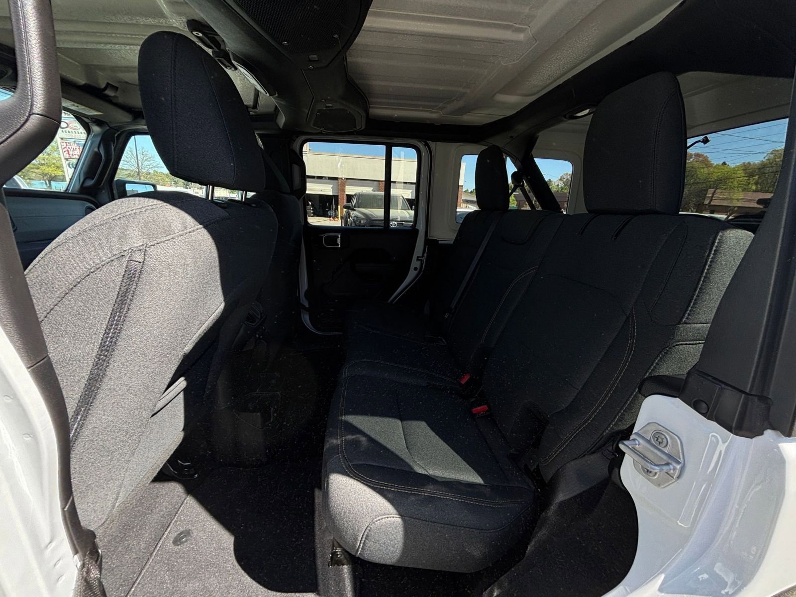 Thumbnail: 2025 Jeep Wrangler - 25