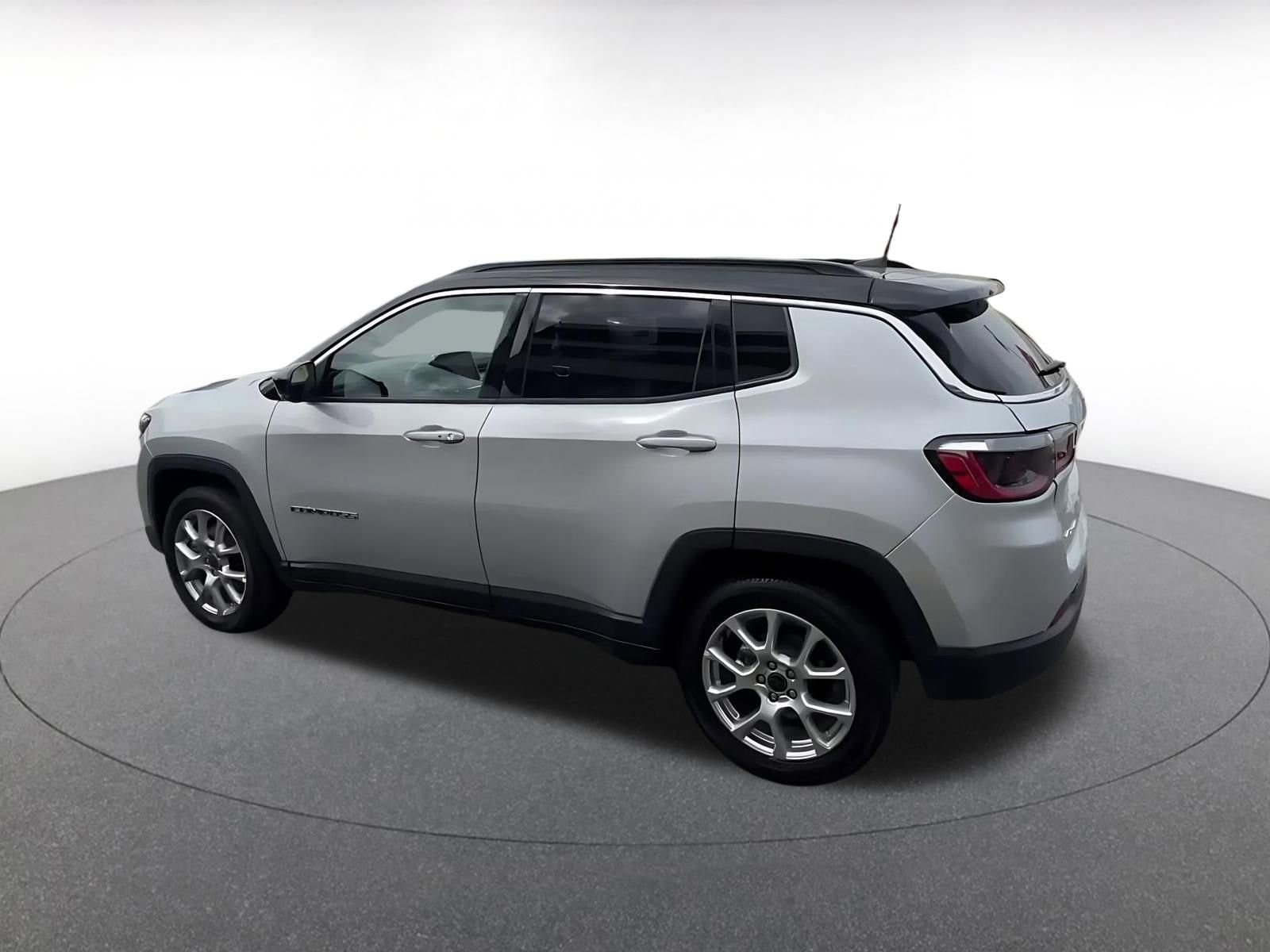 Thumbnail: 2025 Jeep Compass - 11