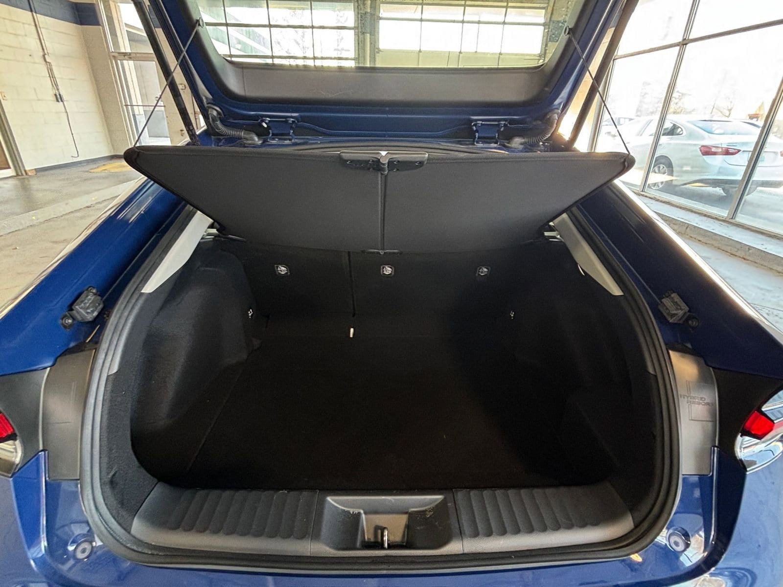 Thumbnail: 2025 Toyota Prius - 33