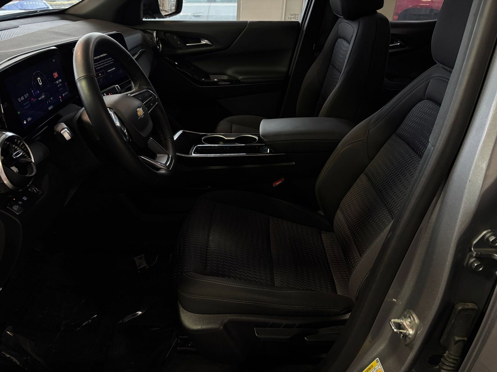 Thumbnail: 2025 Chevrolet Equinox - 26