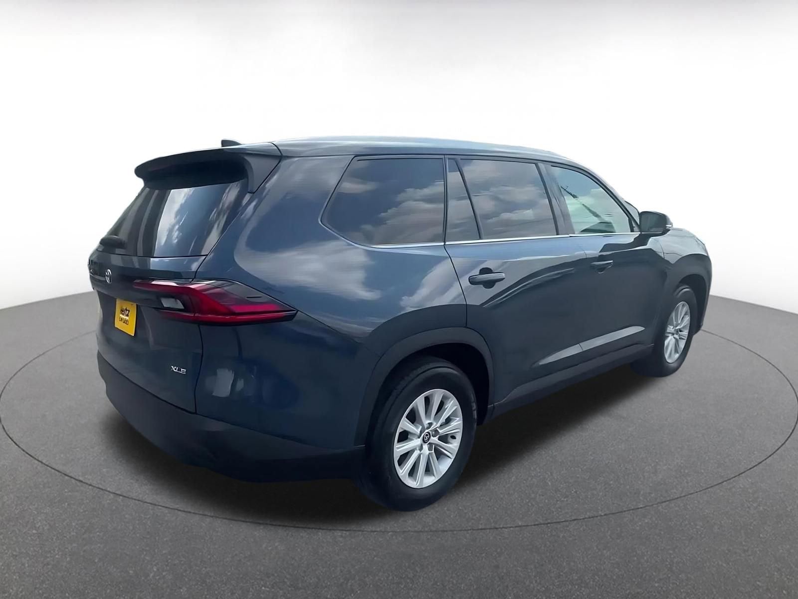 Thumbnail: 2025 Toyota Grand Highlander - 15