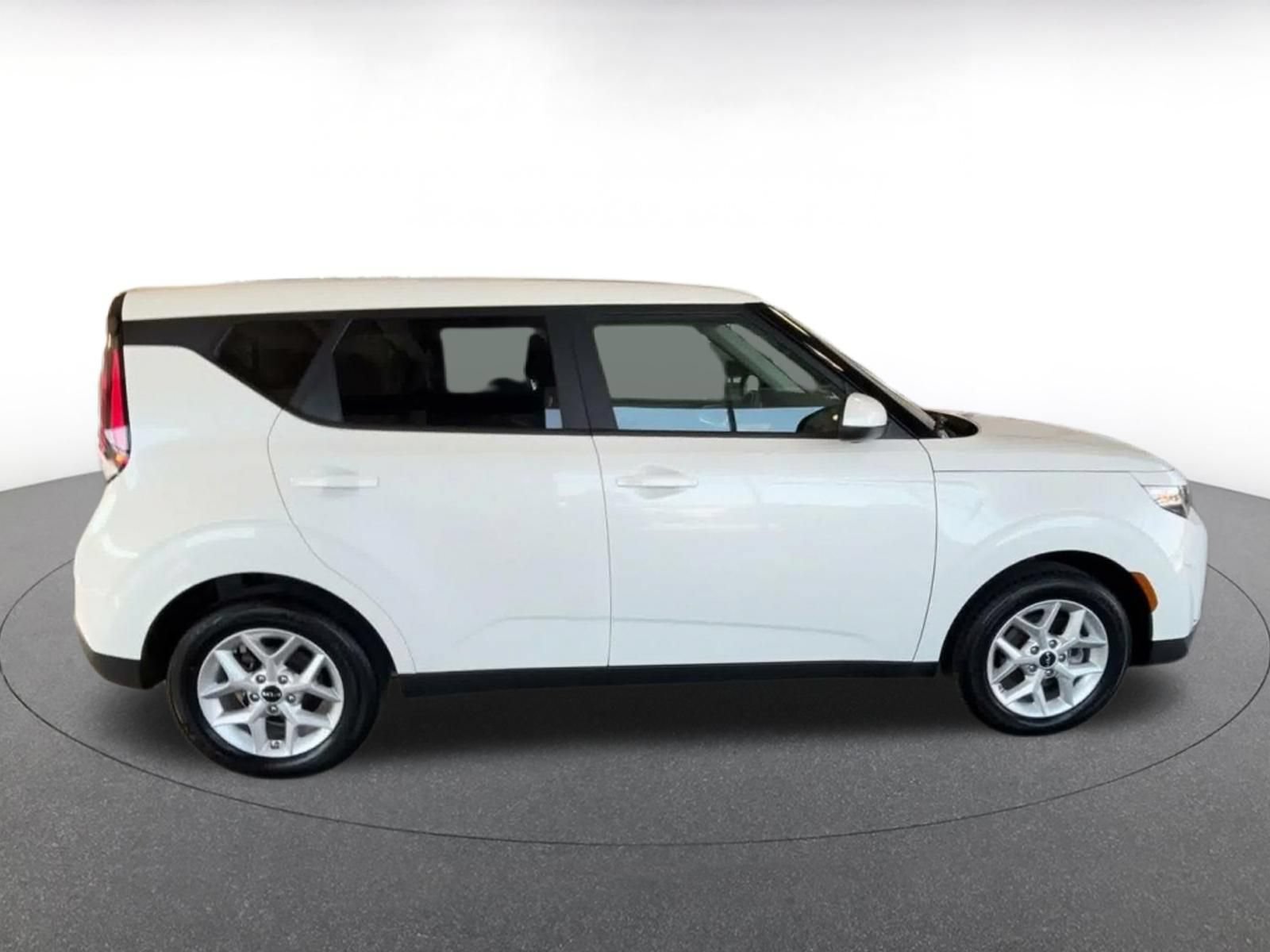 Thumbnail: 2025 Kia Soul - 15