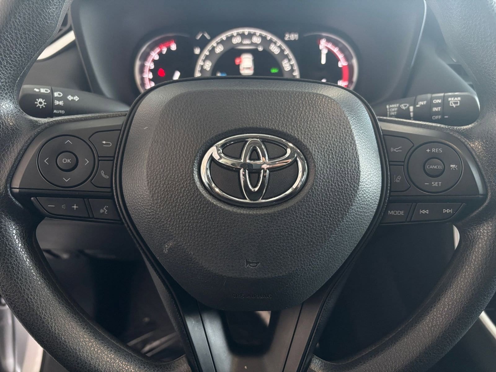 Thumbnail: 2025 Toyota RAV4 - 33