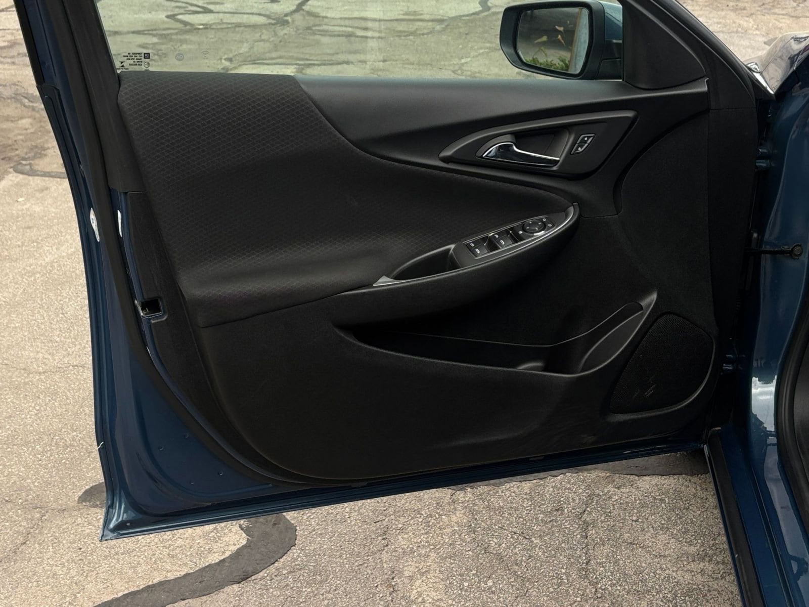 Thumbnail: 2024 Chevrolet Malibu - 18