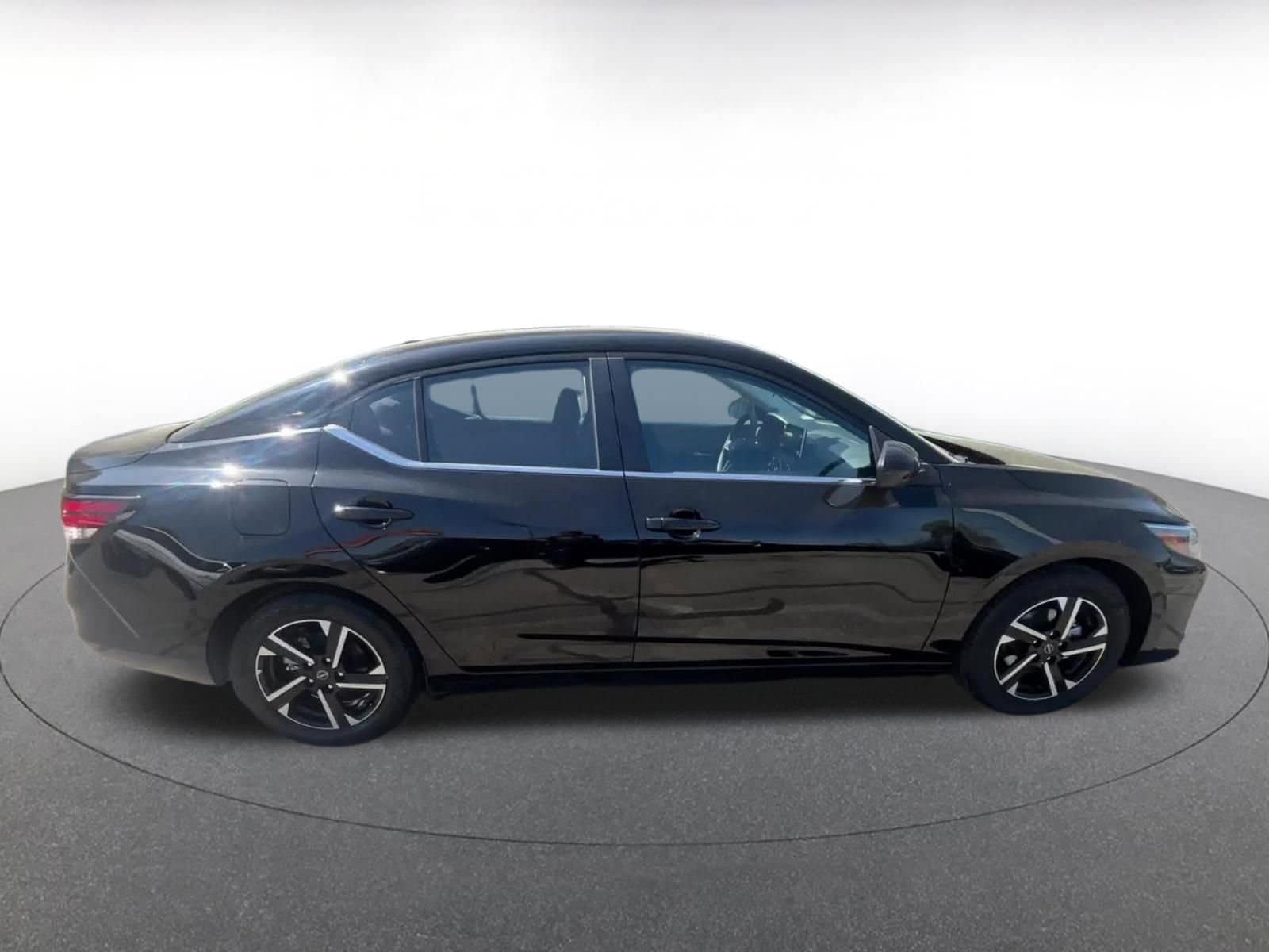 Thumbnail: 2025 Nissan Sentra - 16