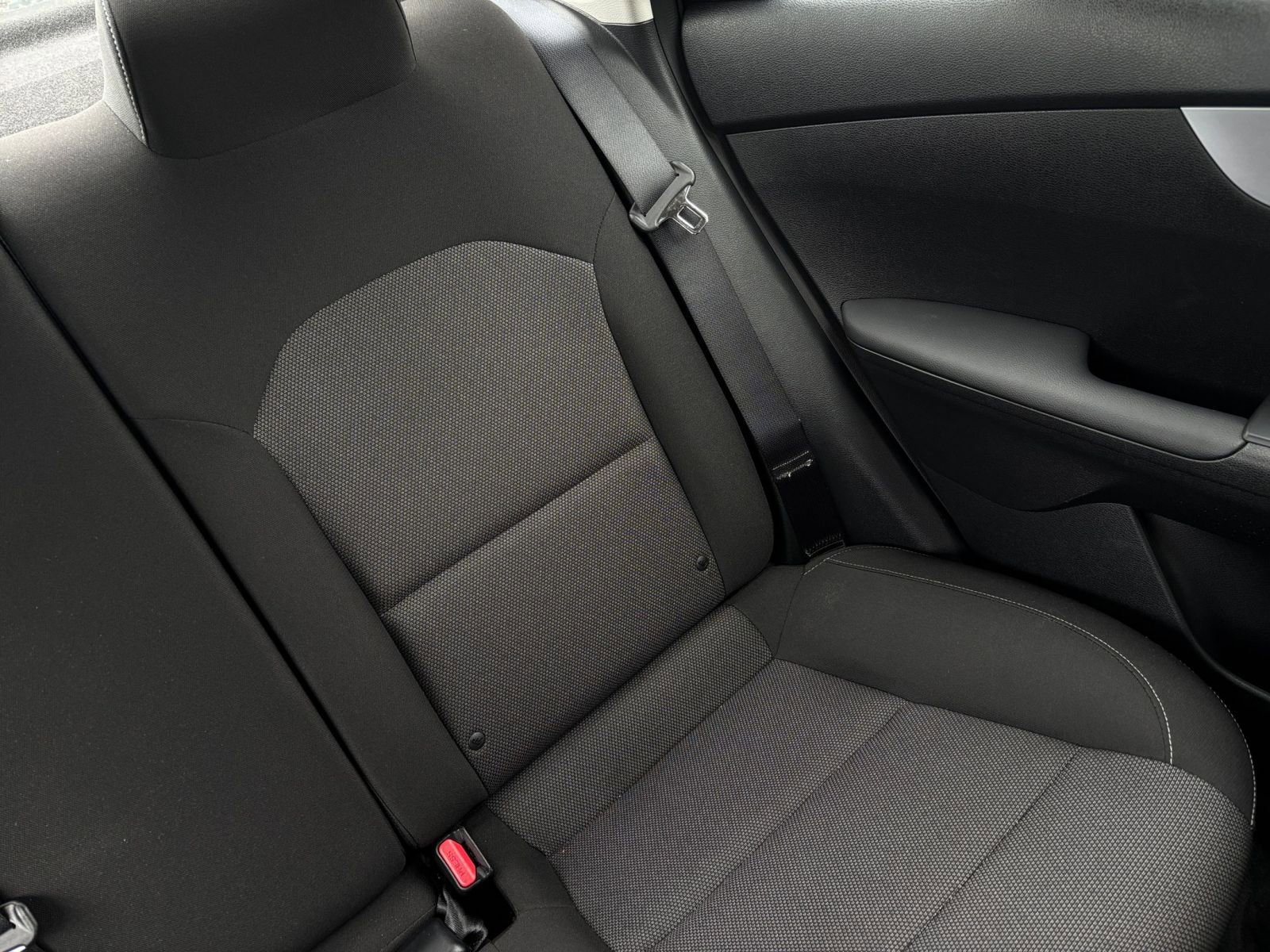 2024 Kia Forte LXS 35